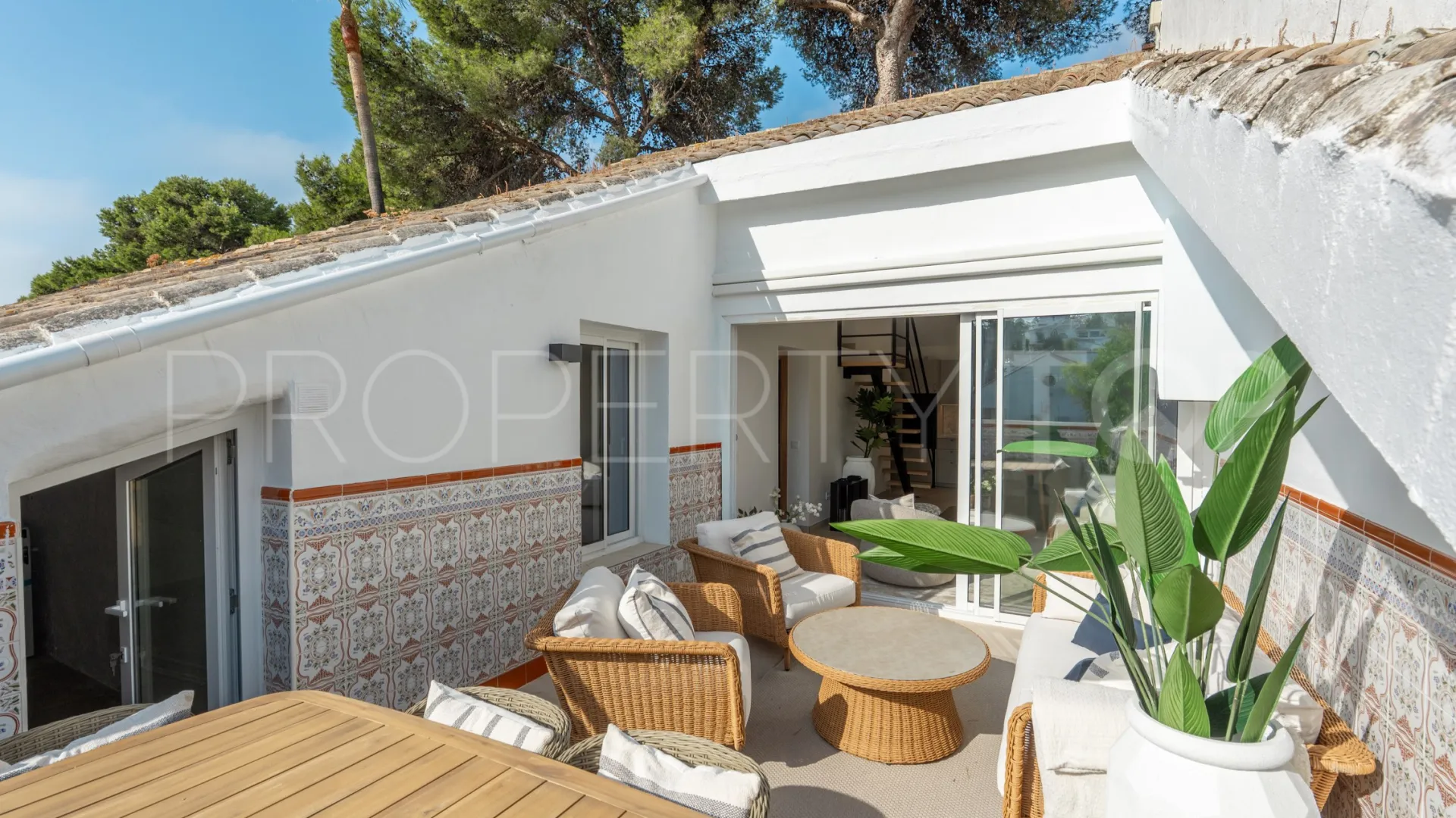 For sale 3 bedrooms duplex penthouse in Agrupadas