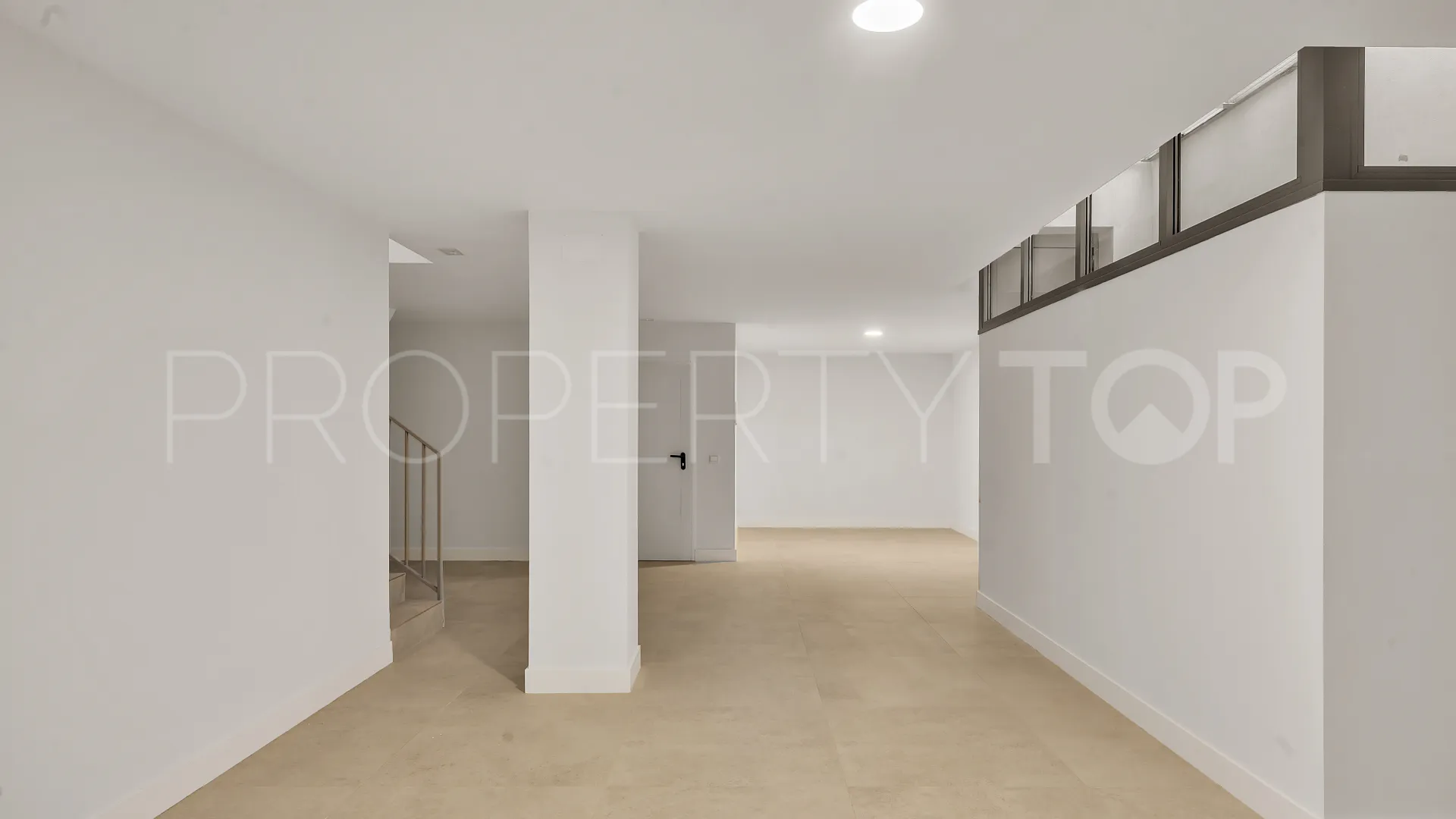 For sale ground floor apartment with 4 bedrooms in Santa Clara