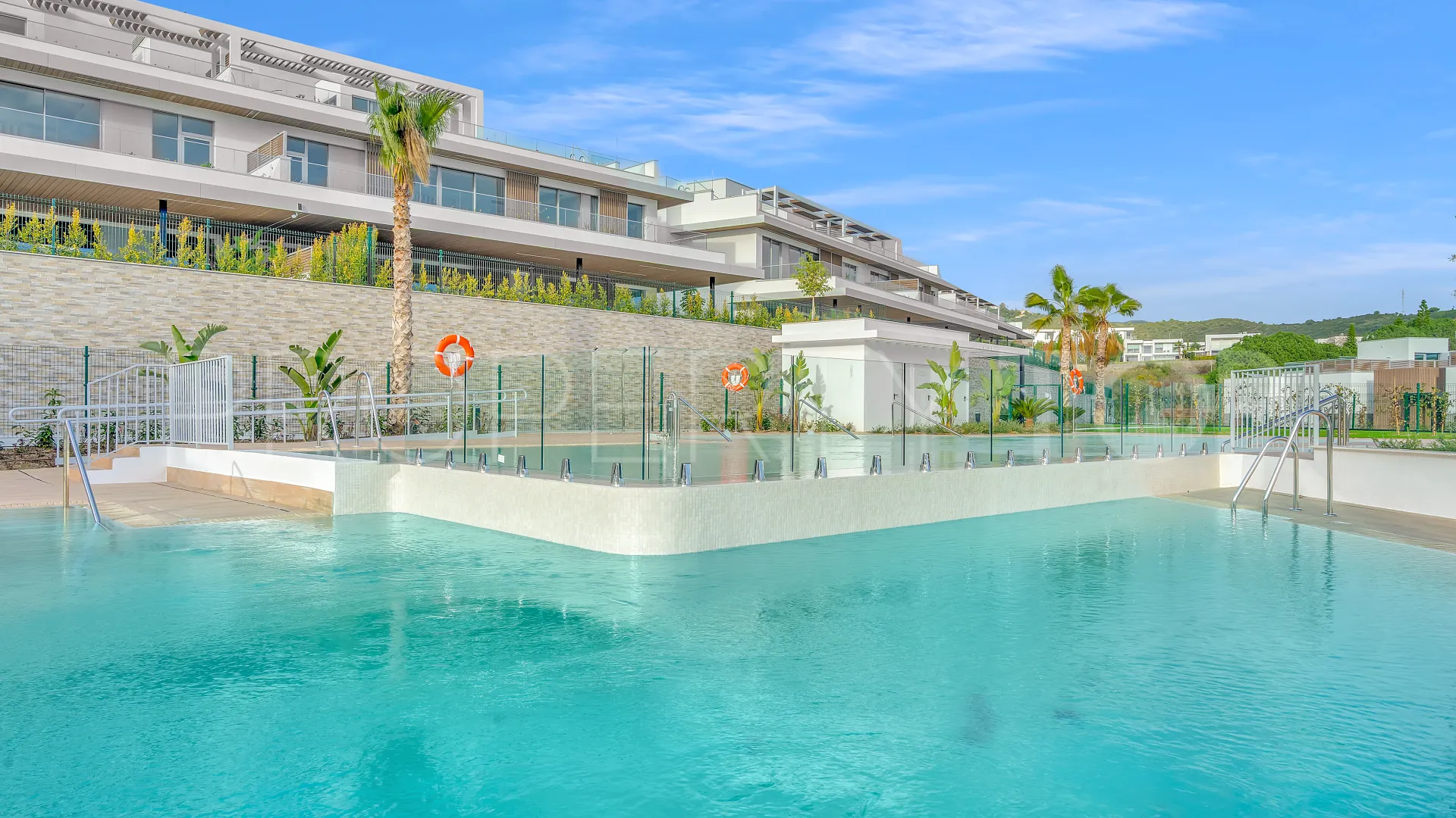 For sale ground floor apartment with 4 bedrooms in Santa Clara