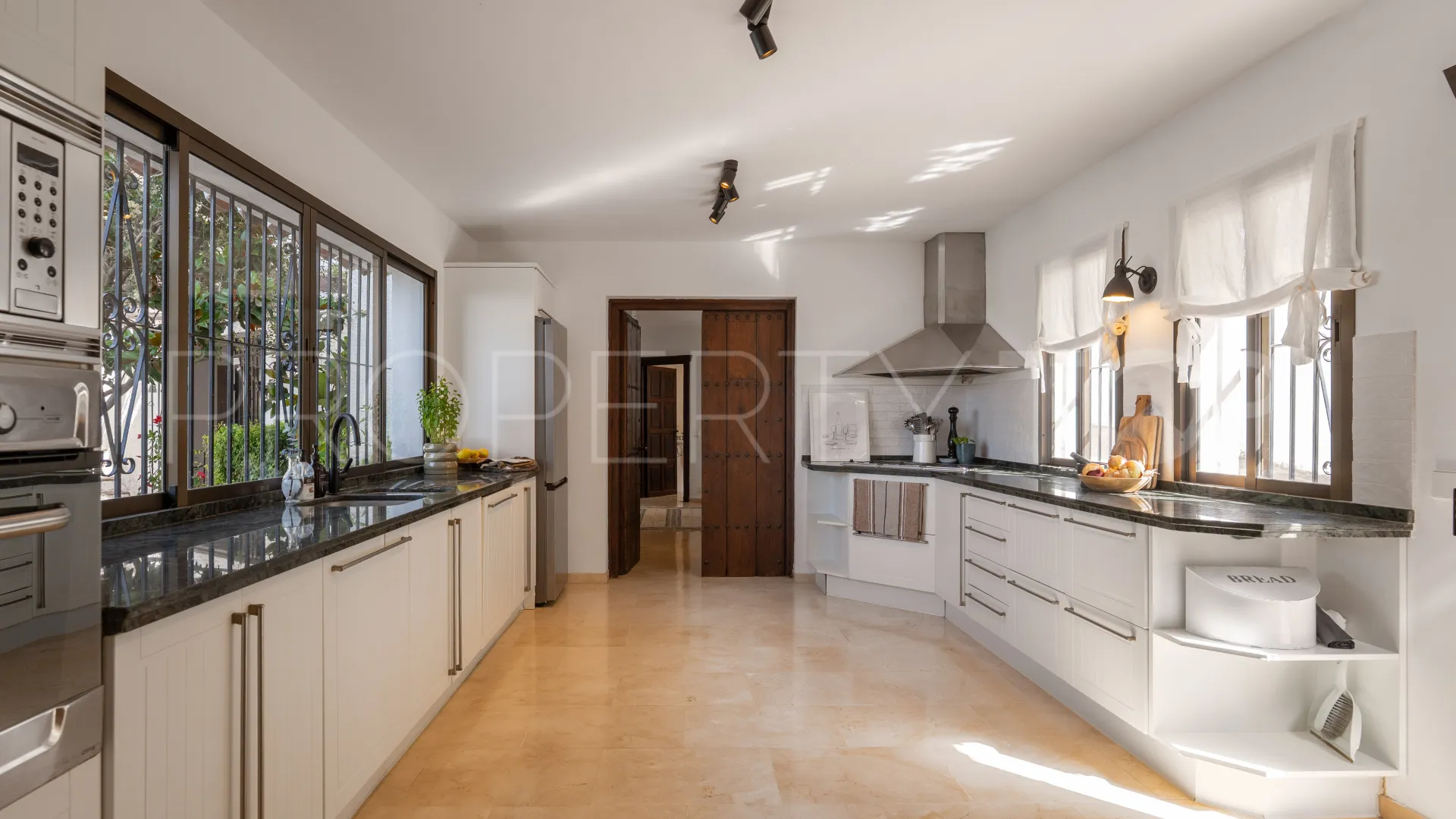 Sierrezuela, villa en venta con 6 dormitorios