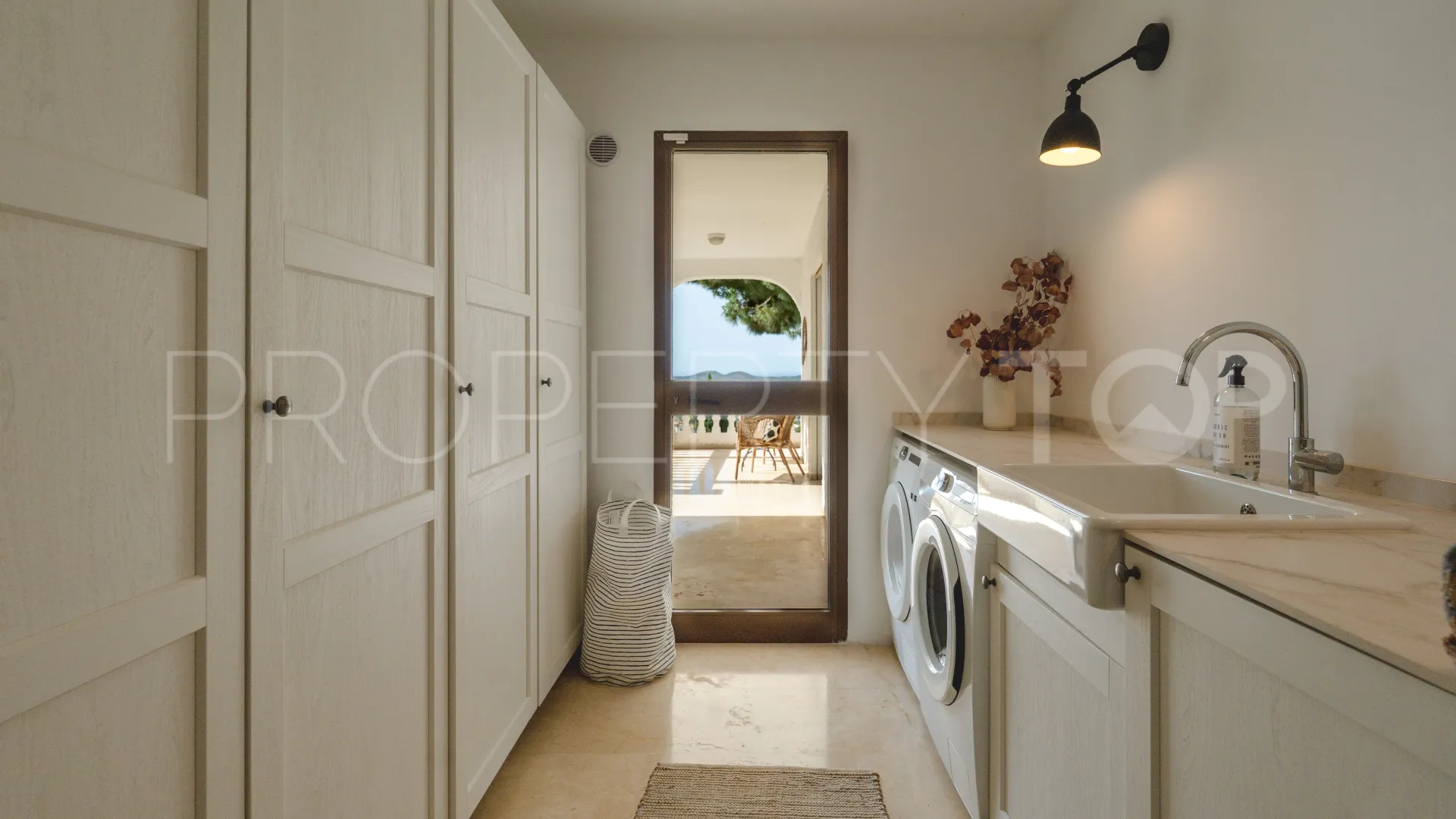 Sierrezuela, villa en venta con 6 dormitorios