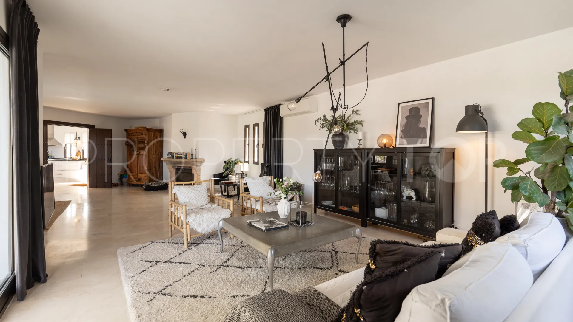 Sierrezuela, villa en venta con 6 dormitorios