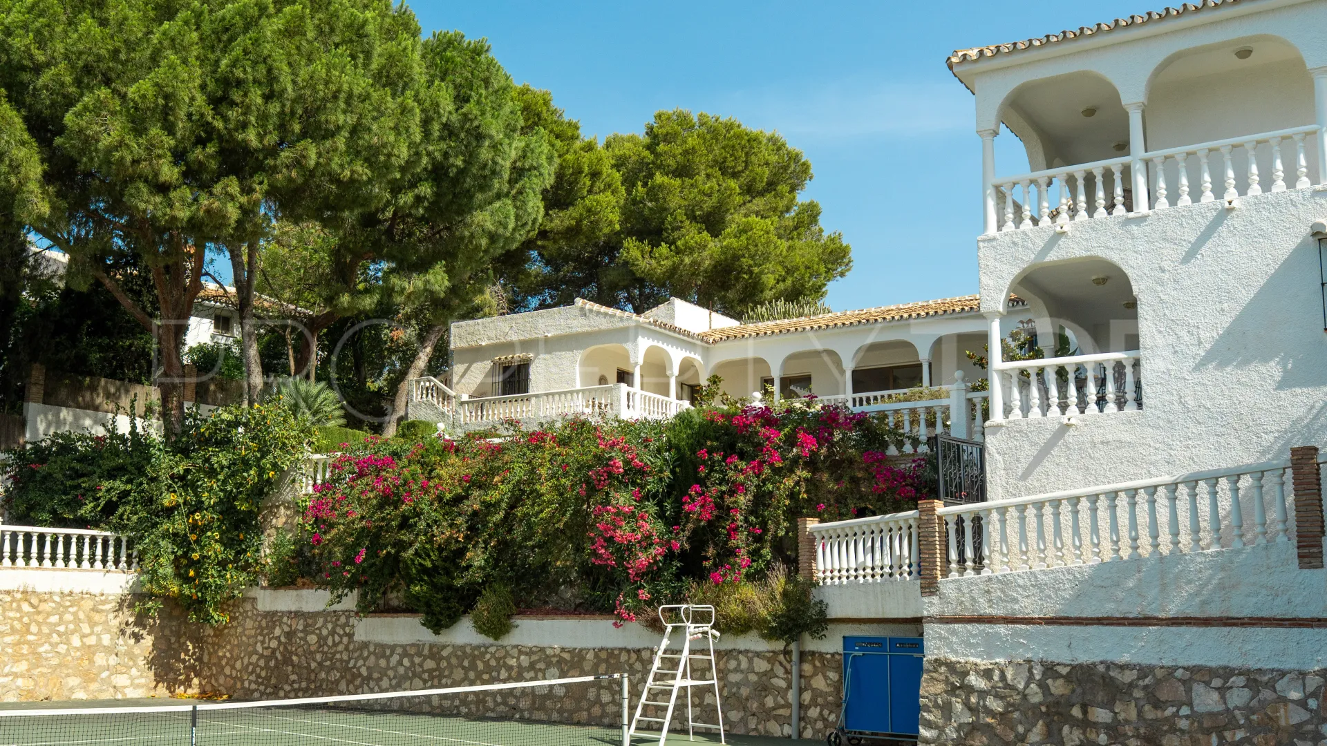 Sierrezuela, villa en venta con 6 dormitorios