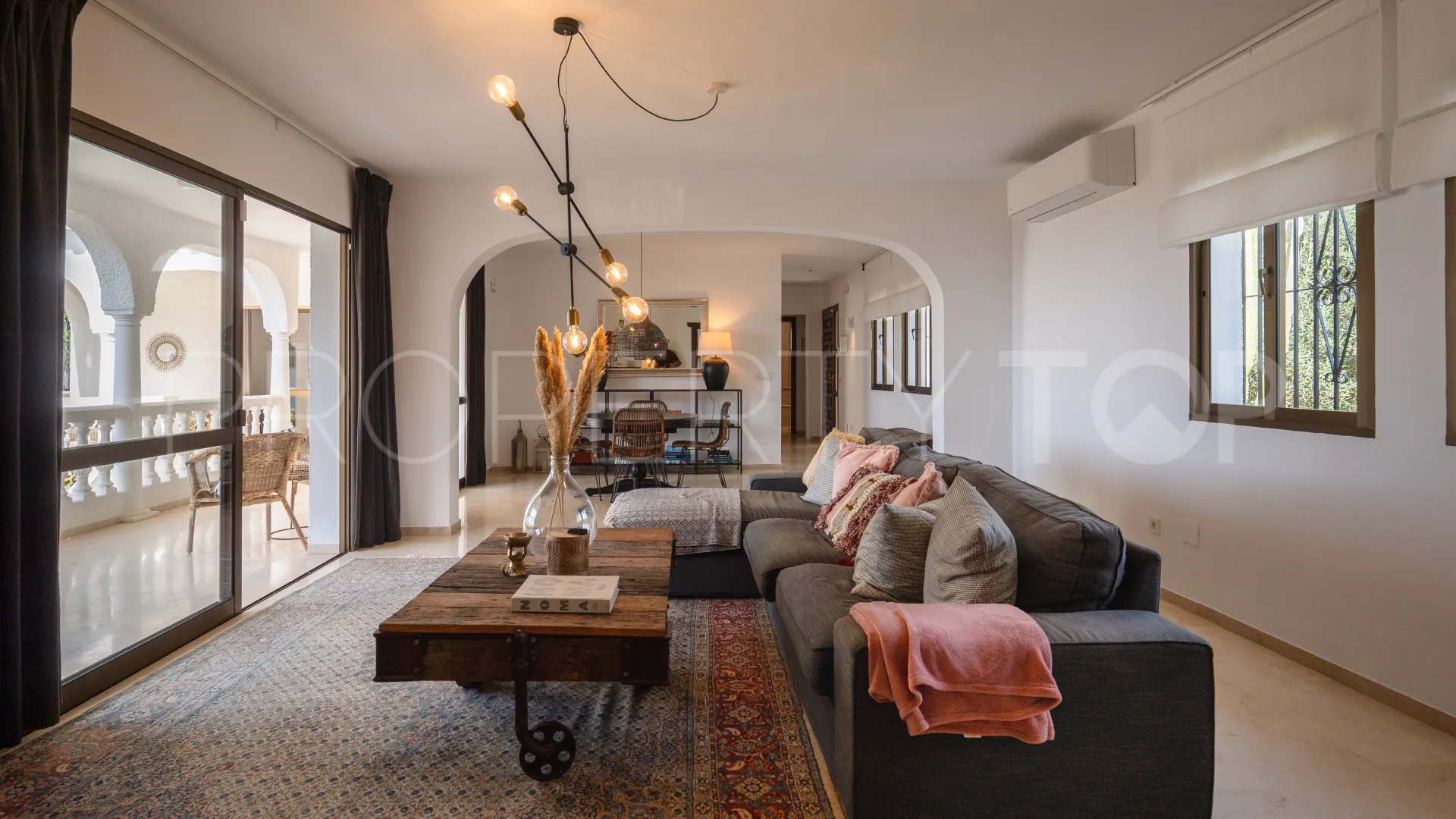 Sierrezuela, villa en venta con 6 dormitorios
