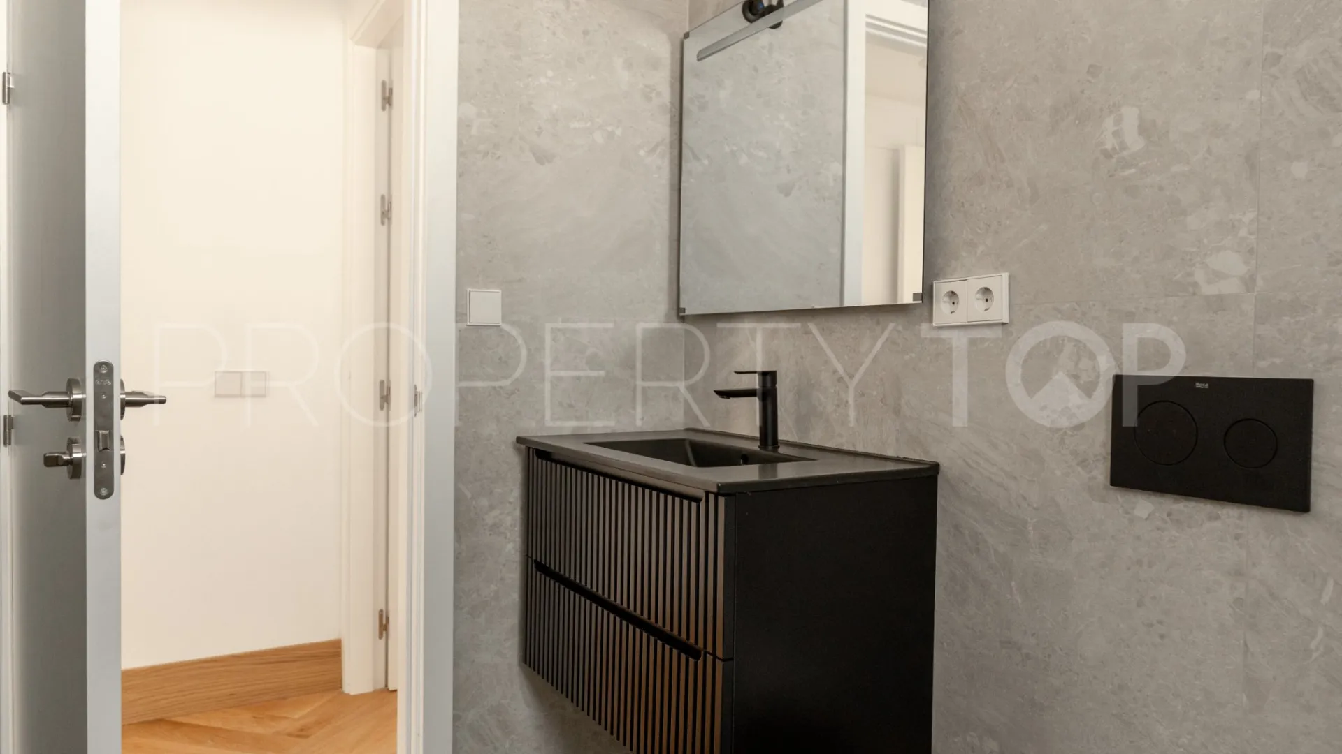 Apartment for sale in La Malagueta - La Caleta