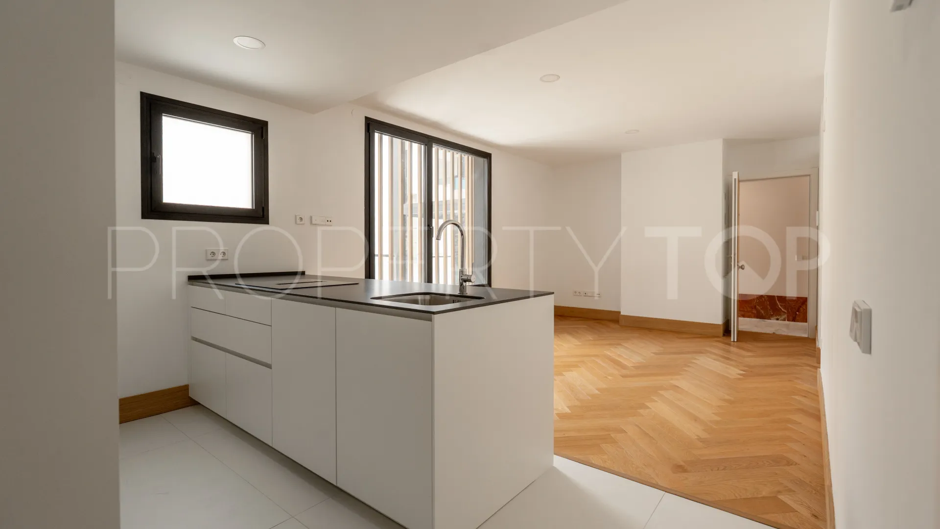 Apartment for sale in La Malagueta - La Caleta