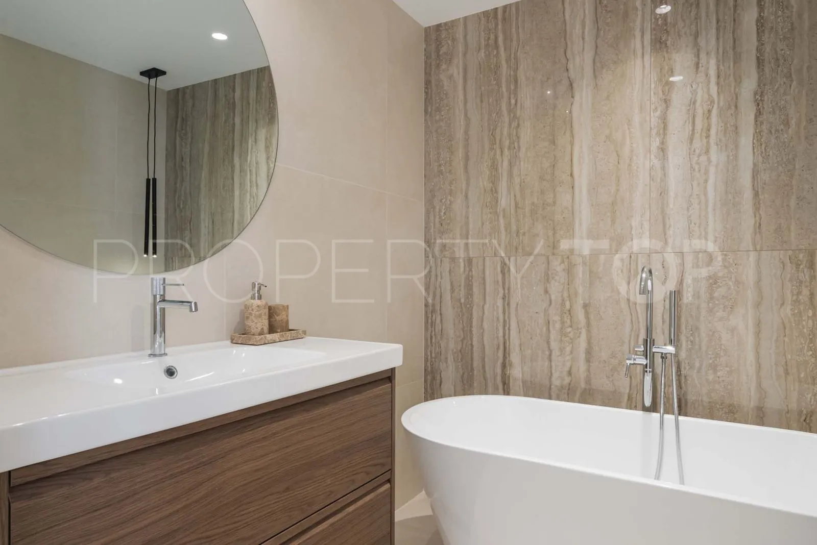 Buy apartment with 3 bedrooms in Puerto del Almendro