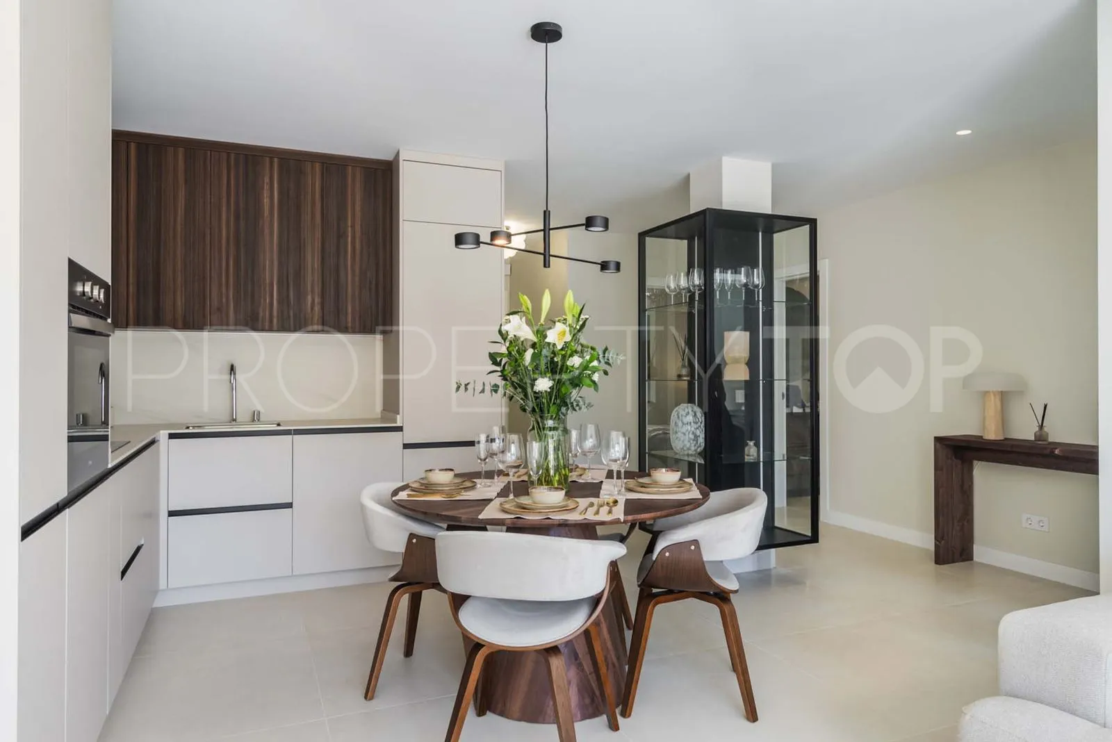 Buy apartment with 3 bedrooms in Puerto del Almendro