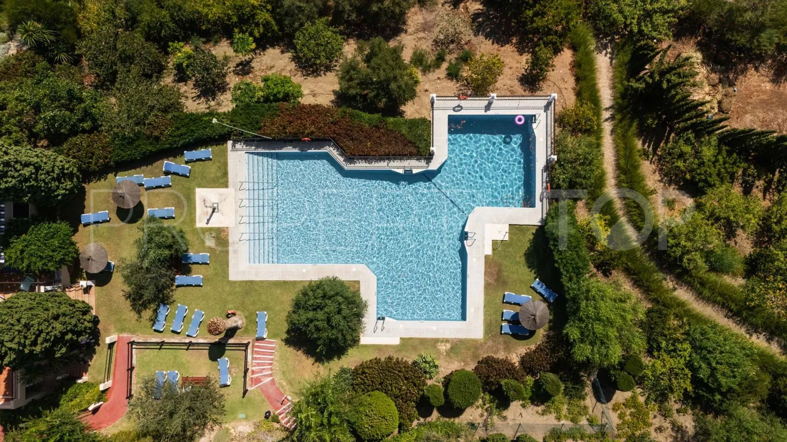 Buy apartment with 3 bedrooms in Puerto del Almendro