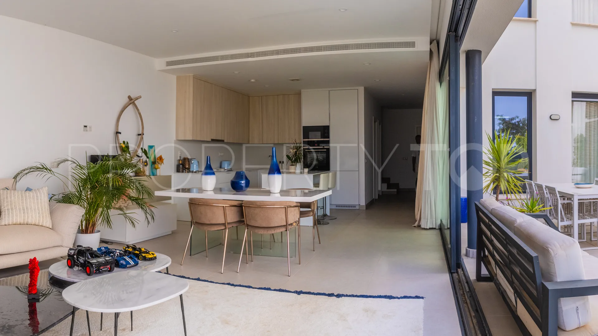Se vende villa pareada en Finca Cortesin con 3 dormitorios