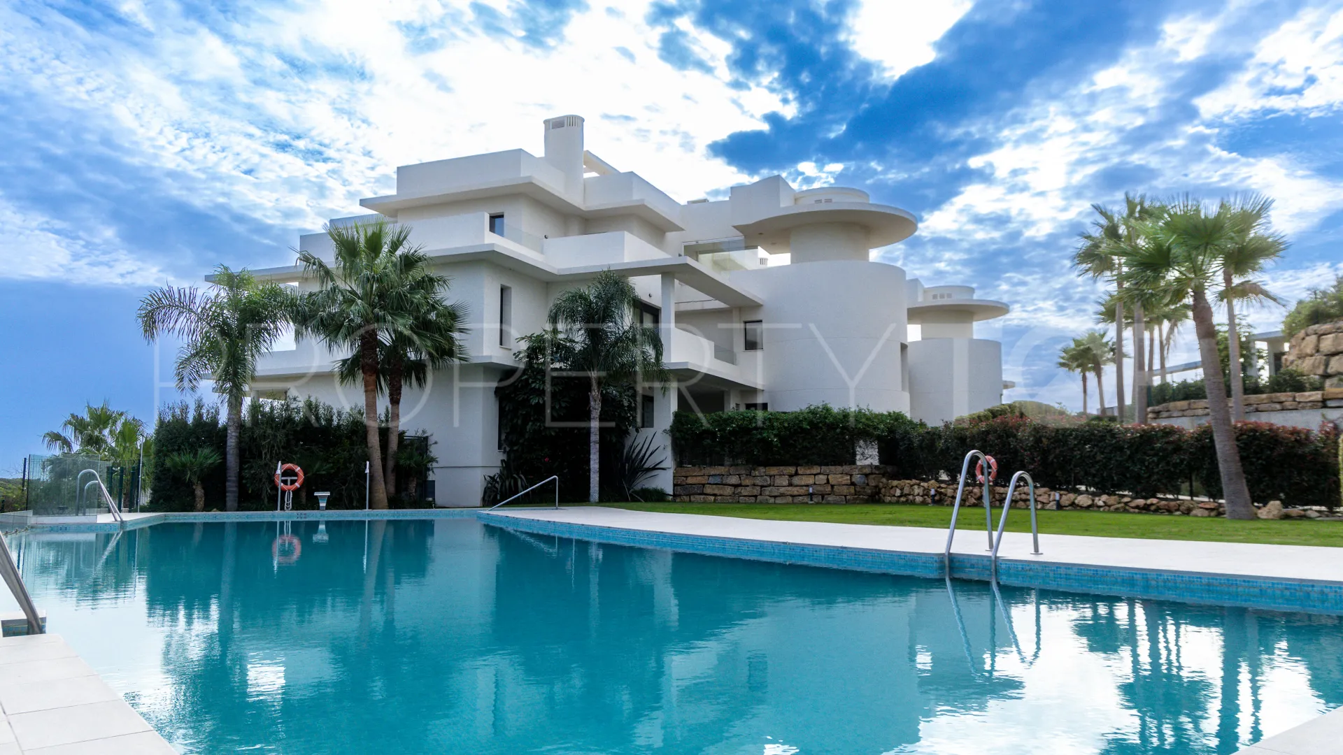 Se vende villa pareada en Finca Cortesin con 3 dormitorios
