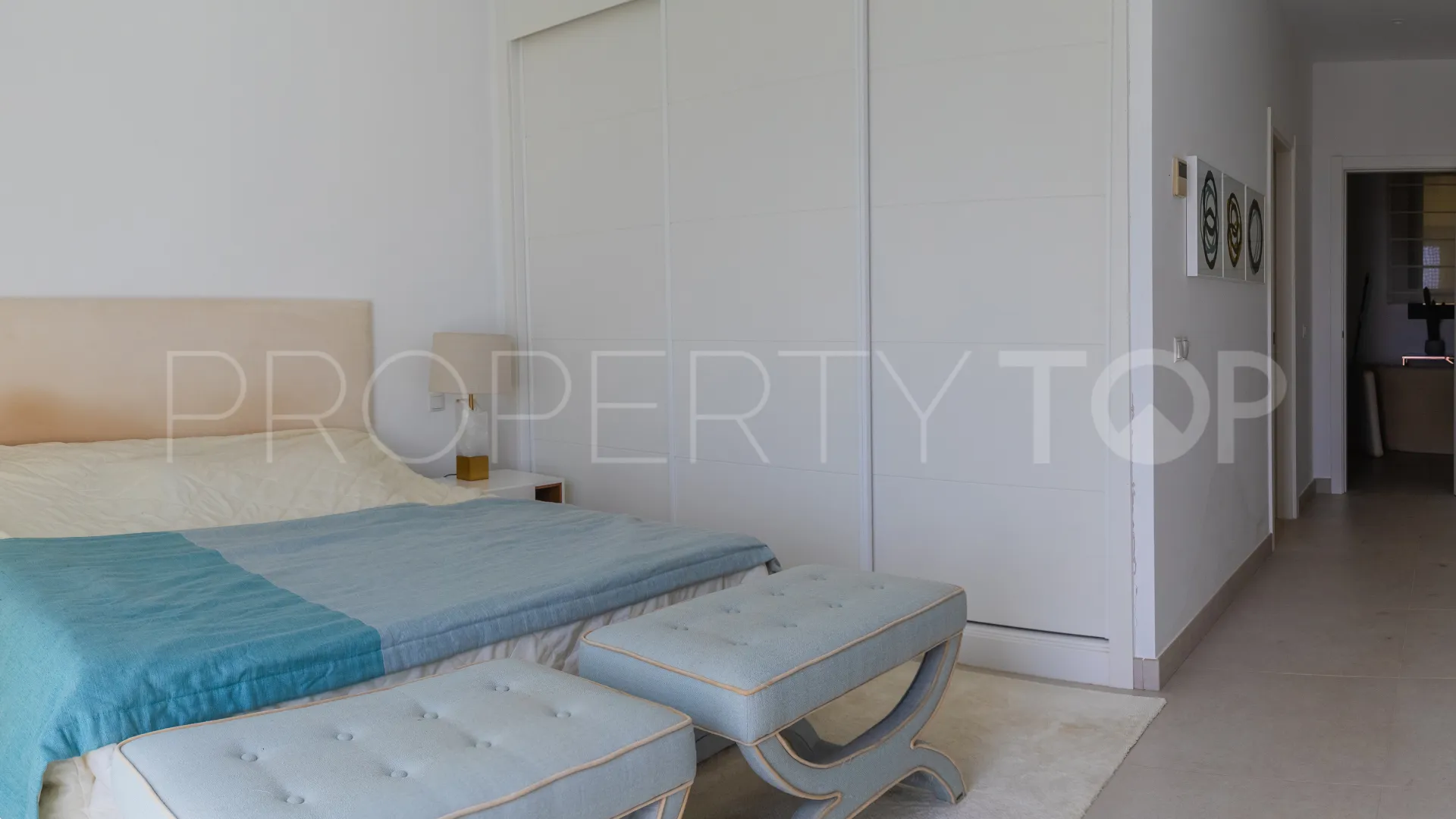 Se vende villa pareada en Finca Cortesin con 3 dormitorios