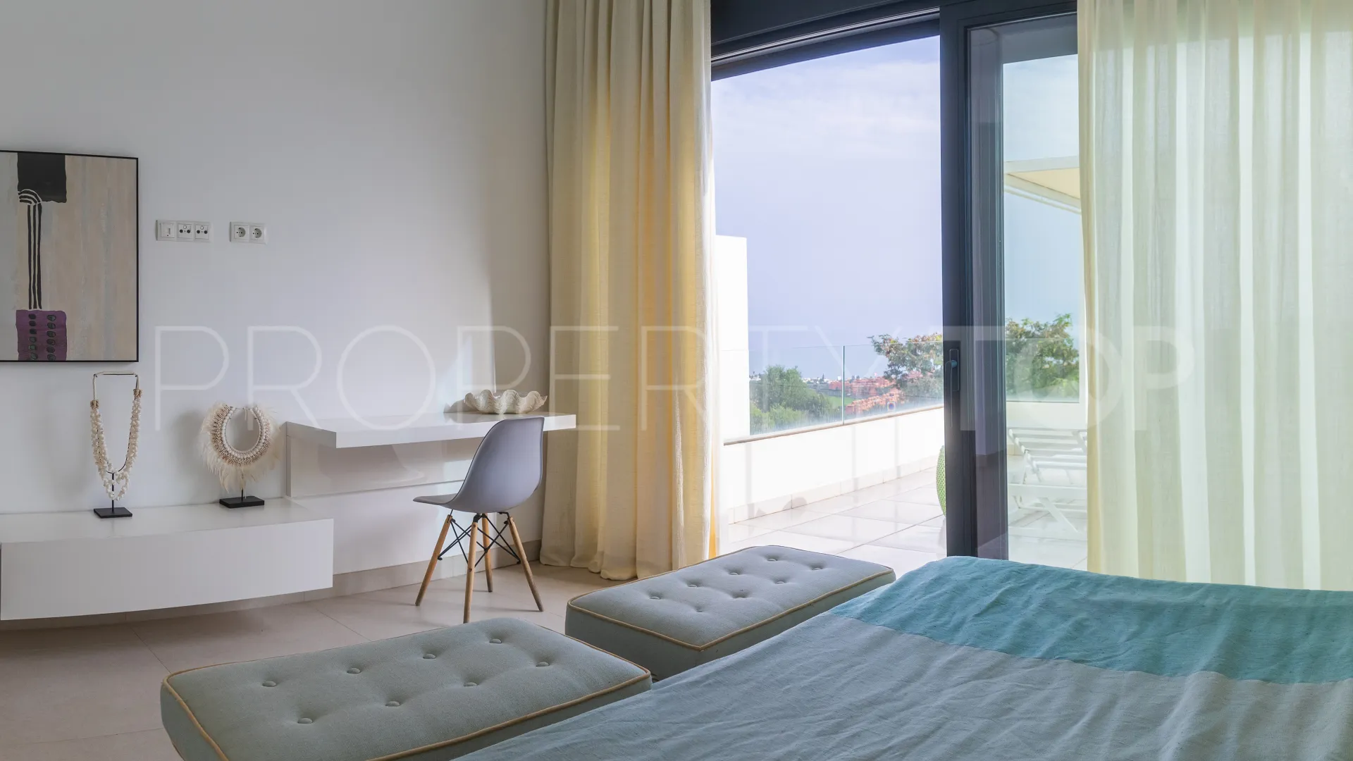 Se vende villa pareada en Finca Cortesin con 3 dormitorios