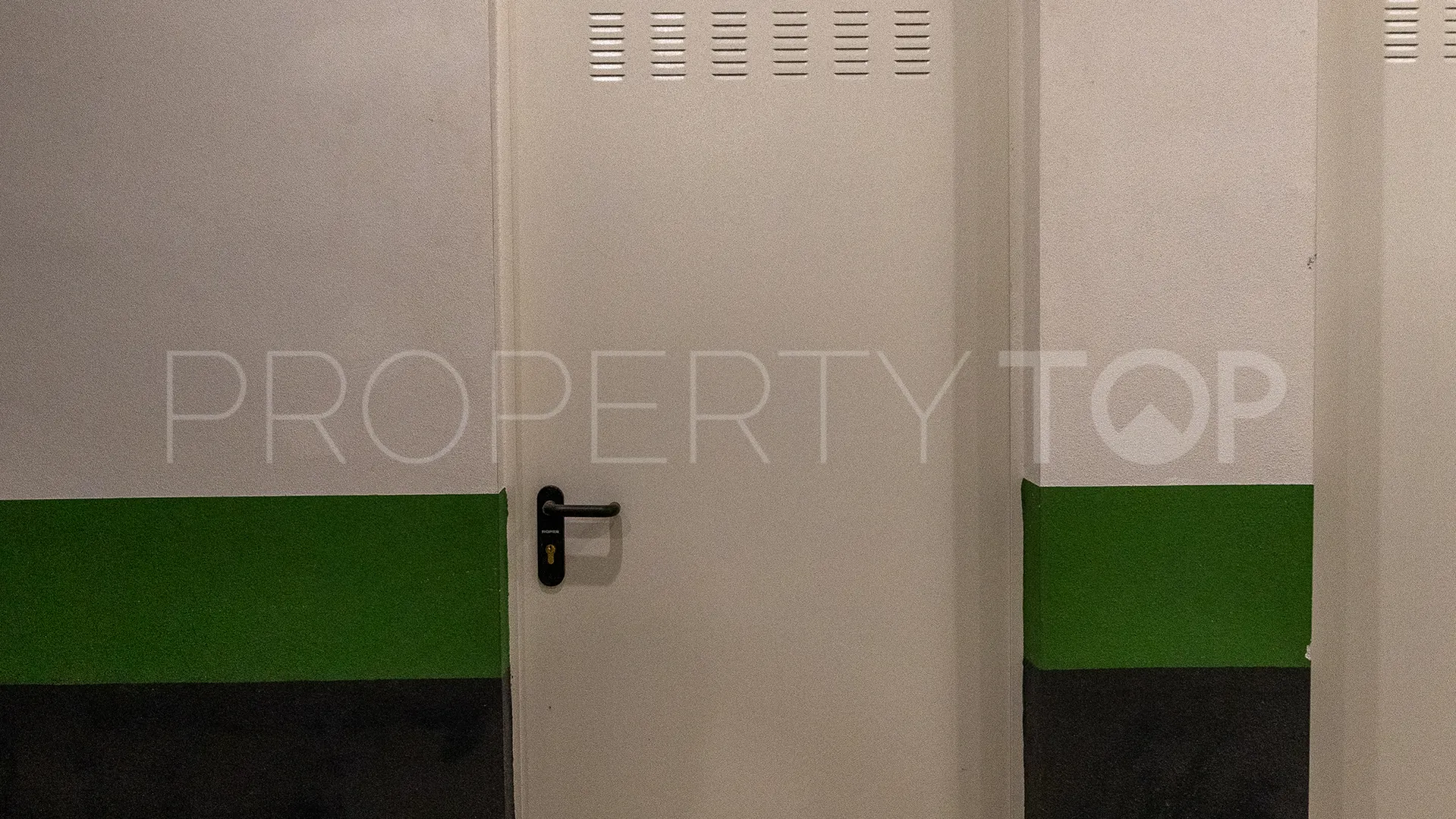 Se vende villa pareada en Finca Cortesin con 3 dormitorios