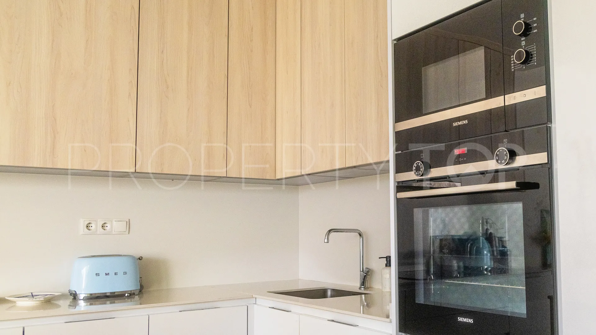 Se vende villa pareada en Finca Cortesin con 3 dormitorios