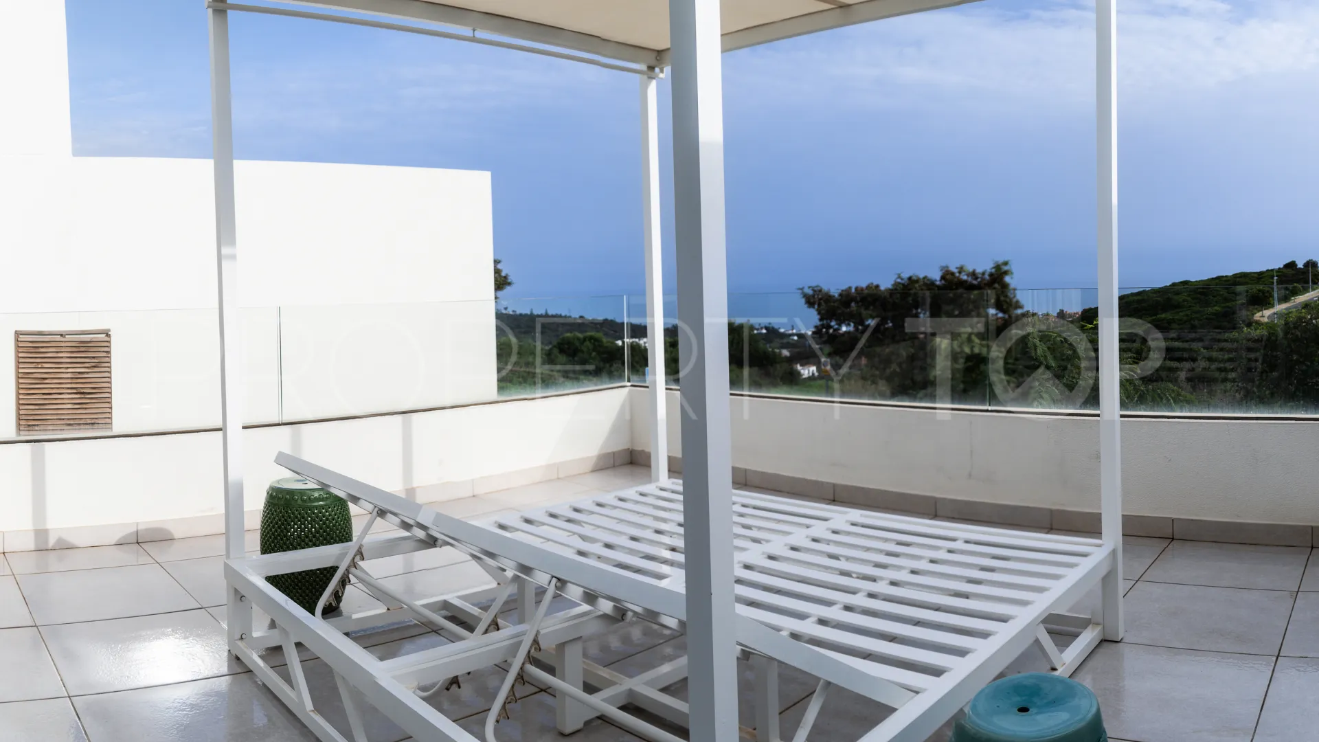 Se vende villa pareada en Finca Cortesin con 3 dormitorios