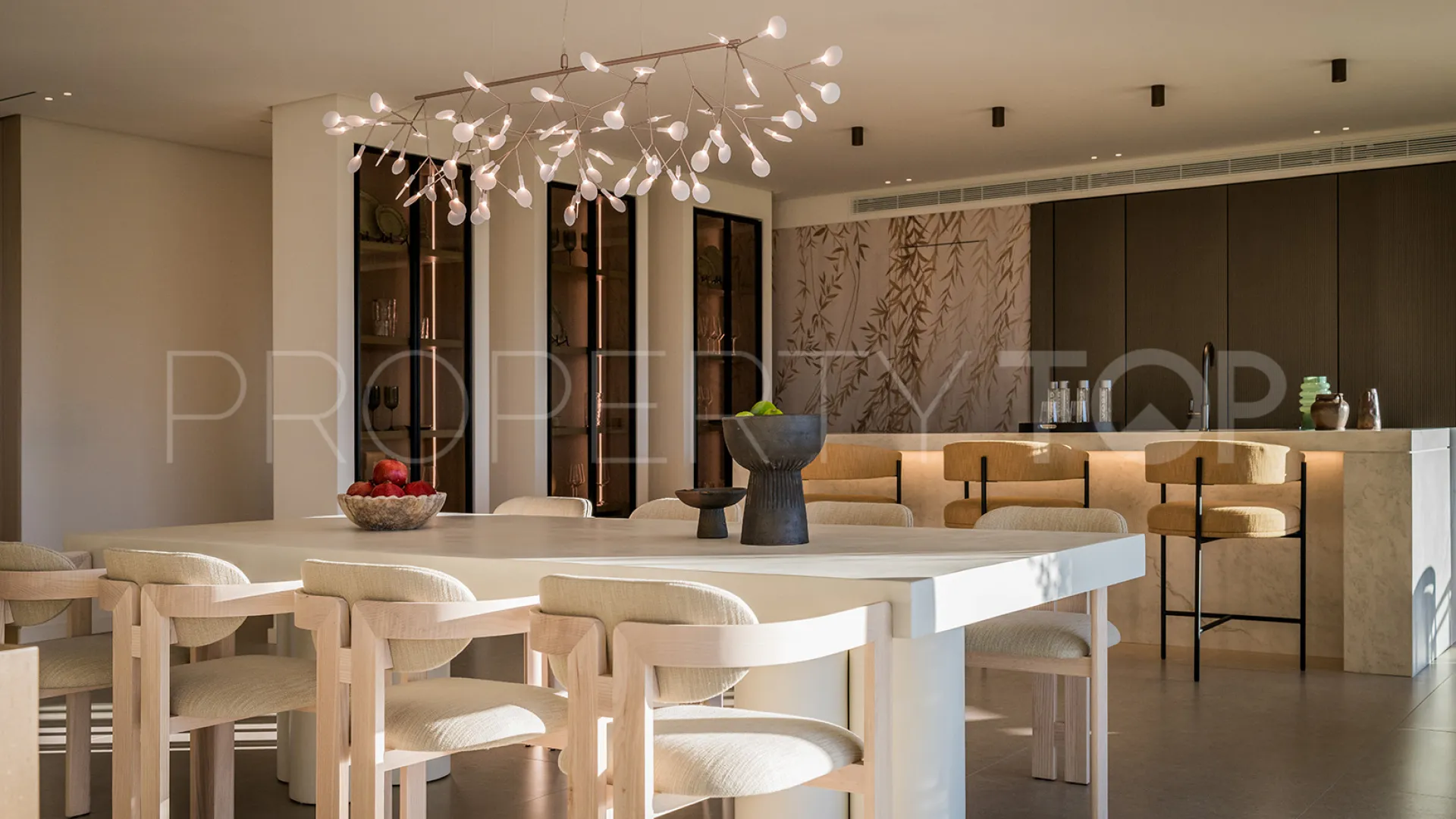 For sale 4 bedrooms villa in Nueva Andalucia