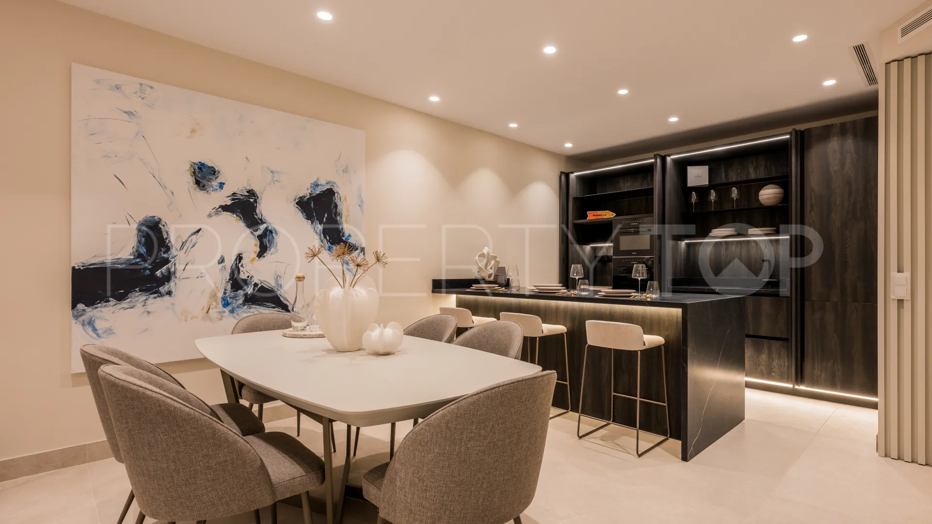 Se vende apartamento con 3 dormitorios en Torre Bermeja