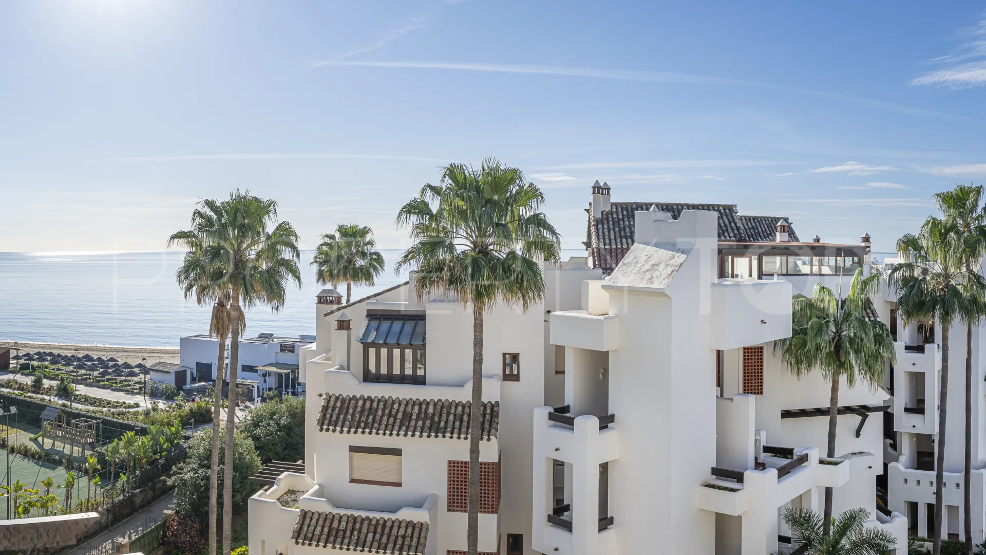 Apartamento planta baja a la venta en Bahía del Velerín con 3 dormitorios
