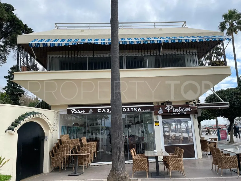 Buy 4 bedrooms apartment in Marbella City