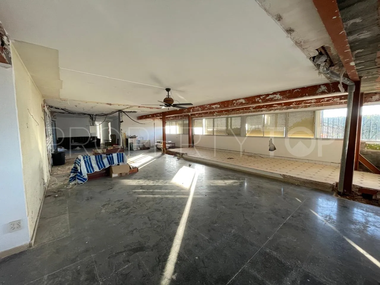 Buy 4 bedrooms apartment in Marbella City
