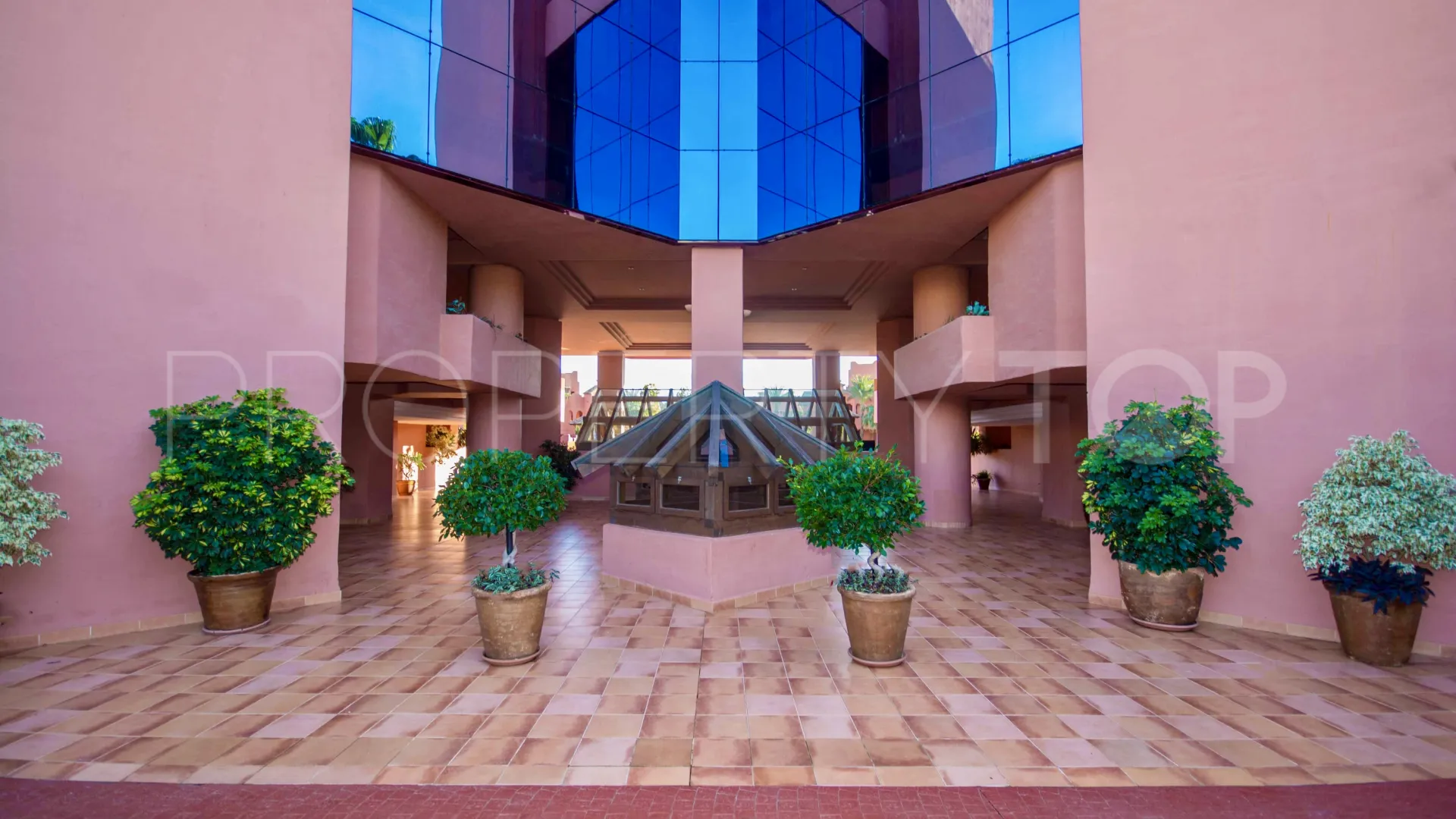 Apartamento en venta de 4 dormitorios en Las Nayades