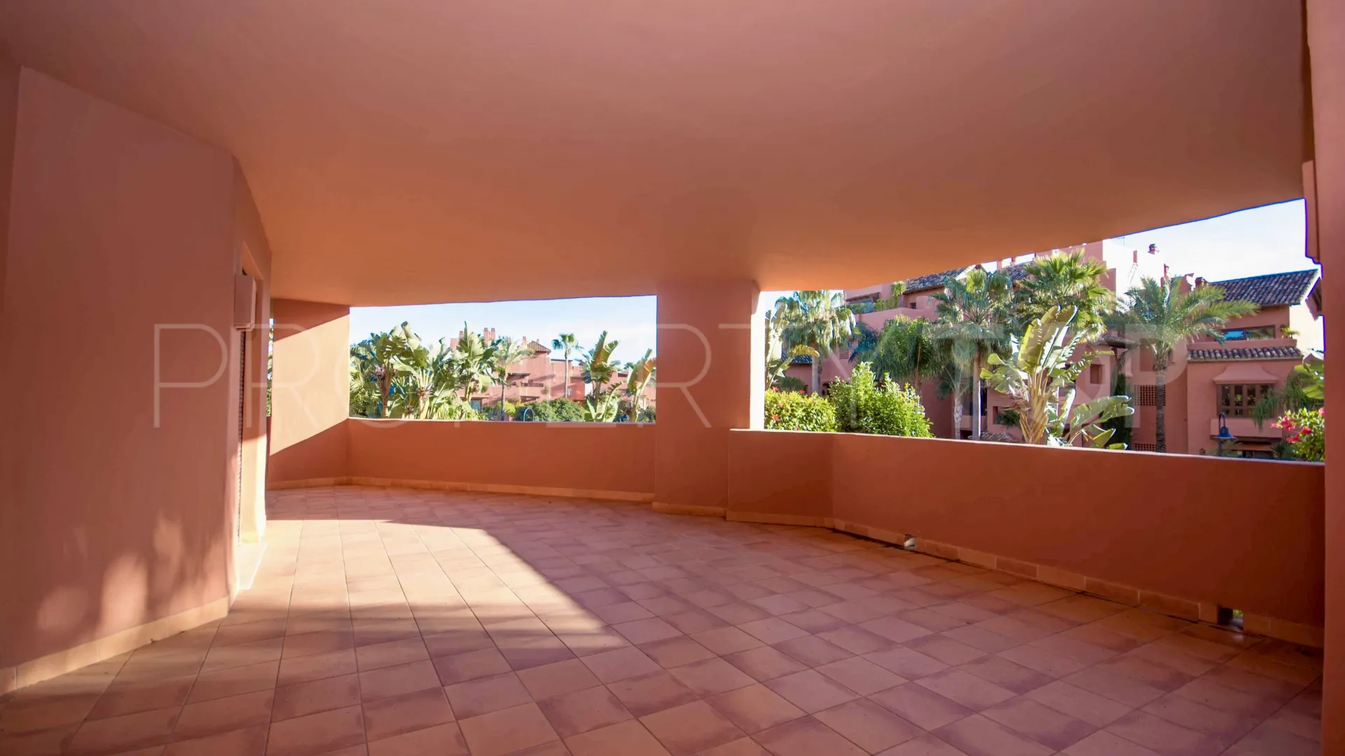 Apartamento en venta de 4 dormitorios en Las Nayades