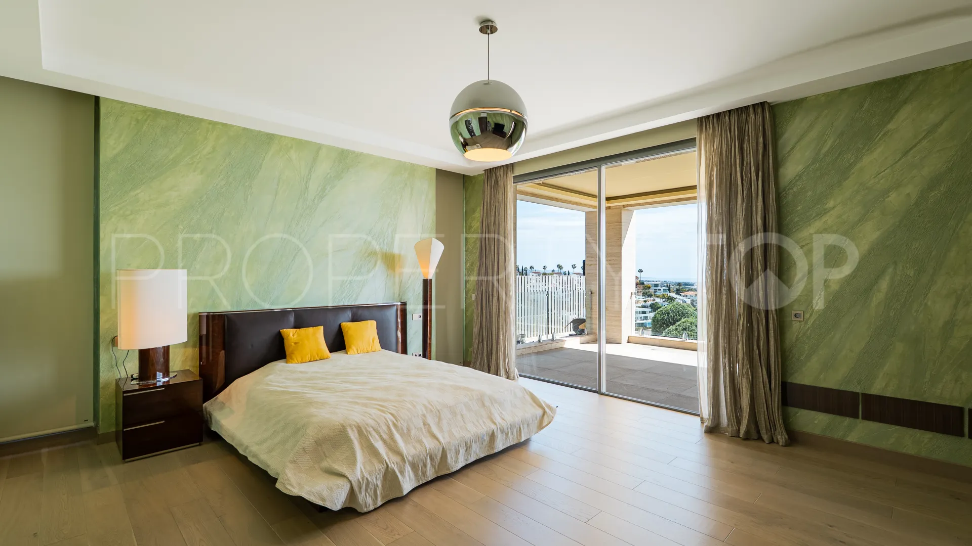 Villa for sale in La Alqueria with 5 bedrooms