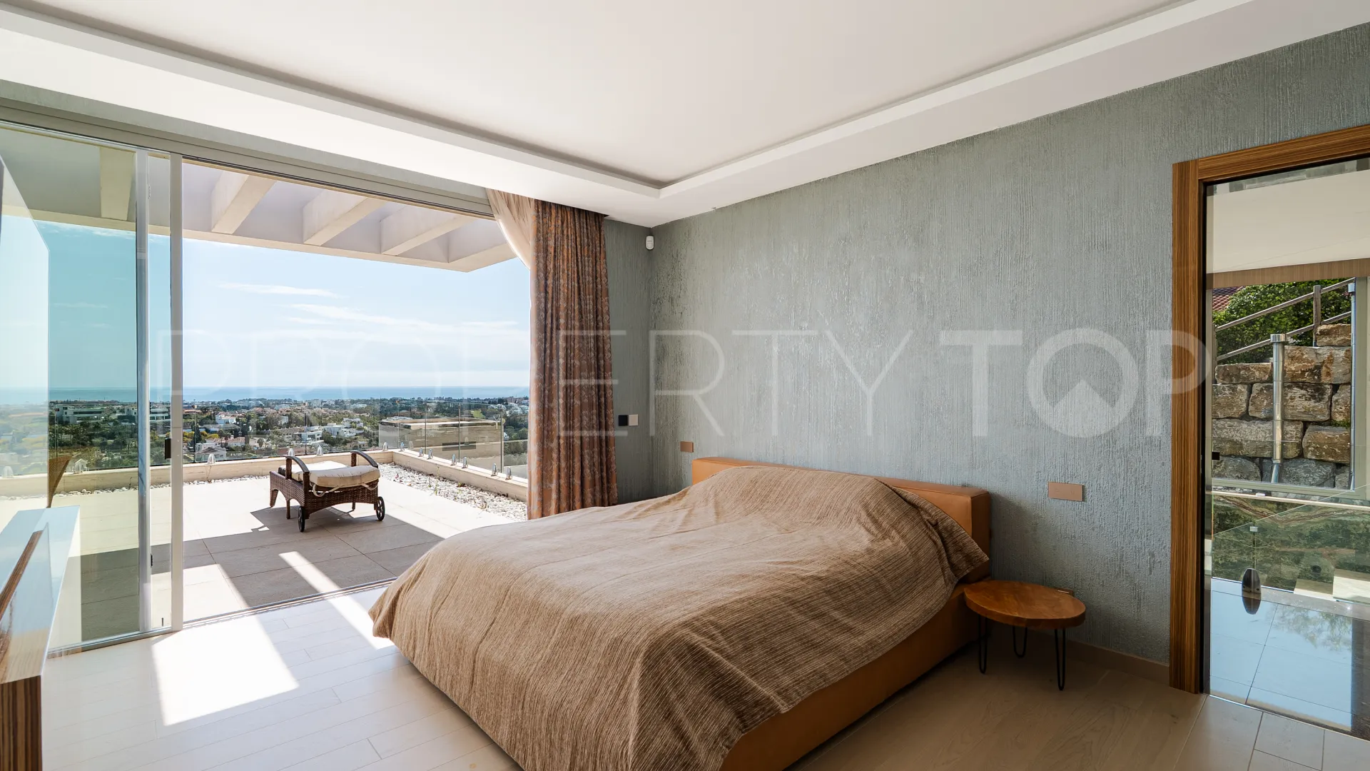 Villa for sale in La Alqueria with 5 bedrooms