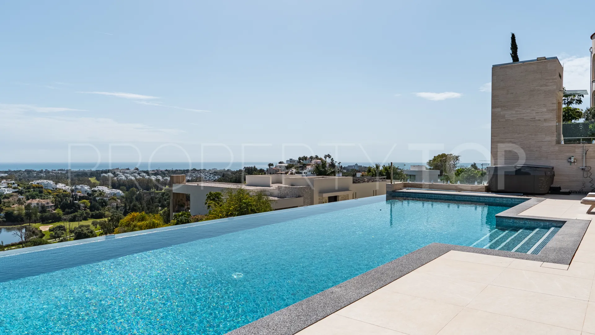 Villa for sale in La Alqueria with 5 bedrooms