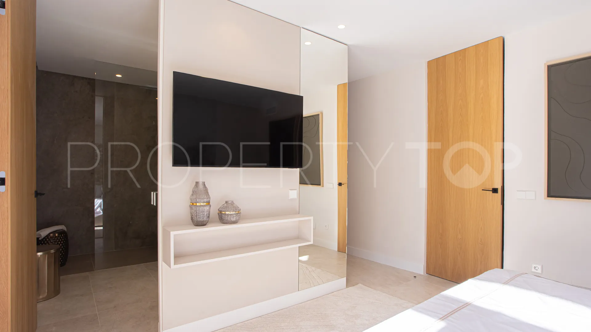 Buy Aloha Gardens 4 bedrooms duplex penthouse