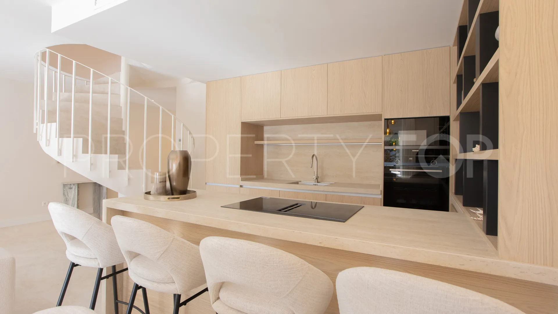 Buy Aloha Gardens 4 bedrooms duplex penthouse