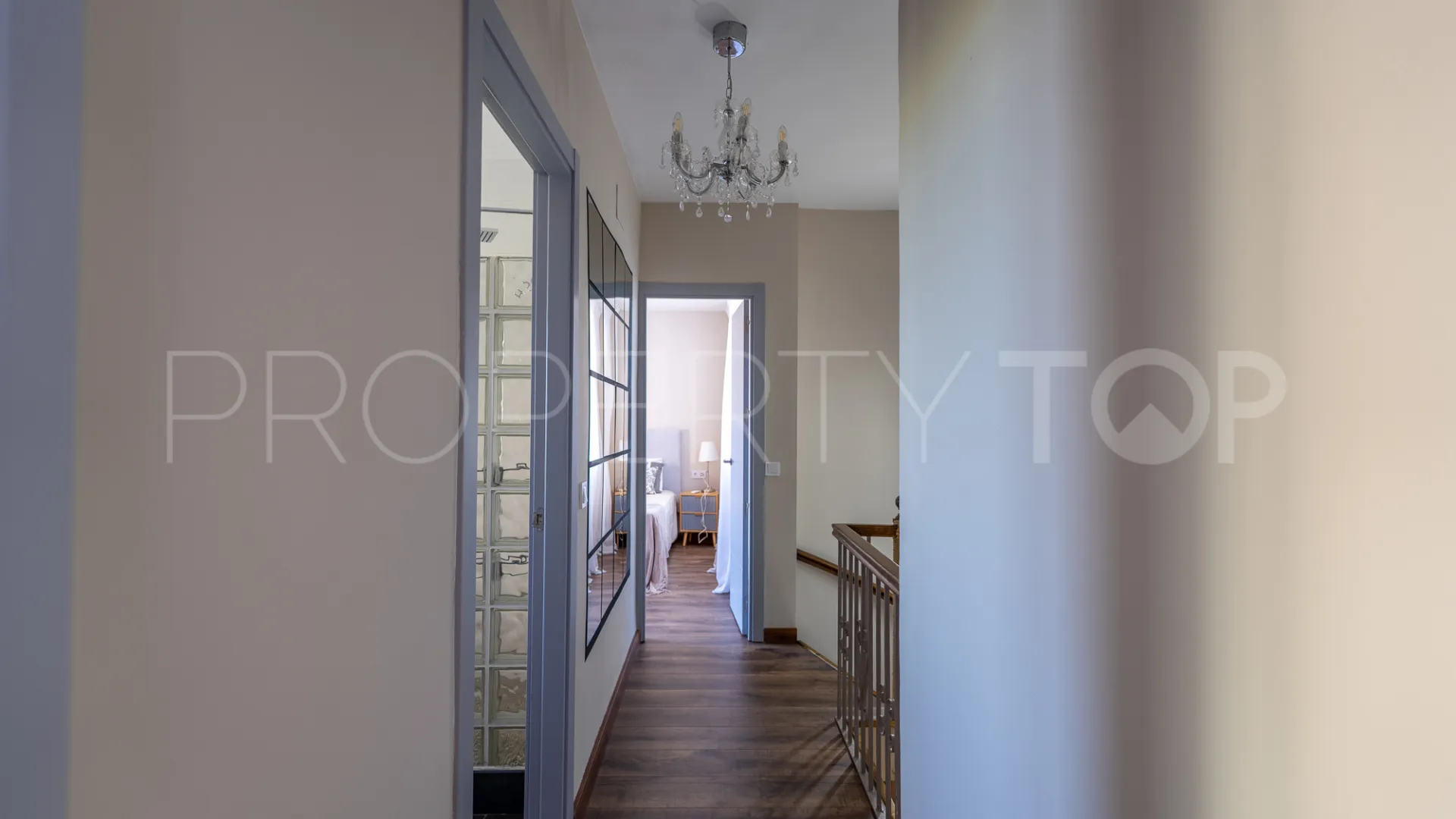 Buy villa with 4 bedrooms in Marbesa