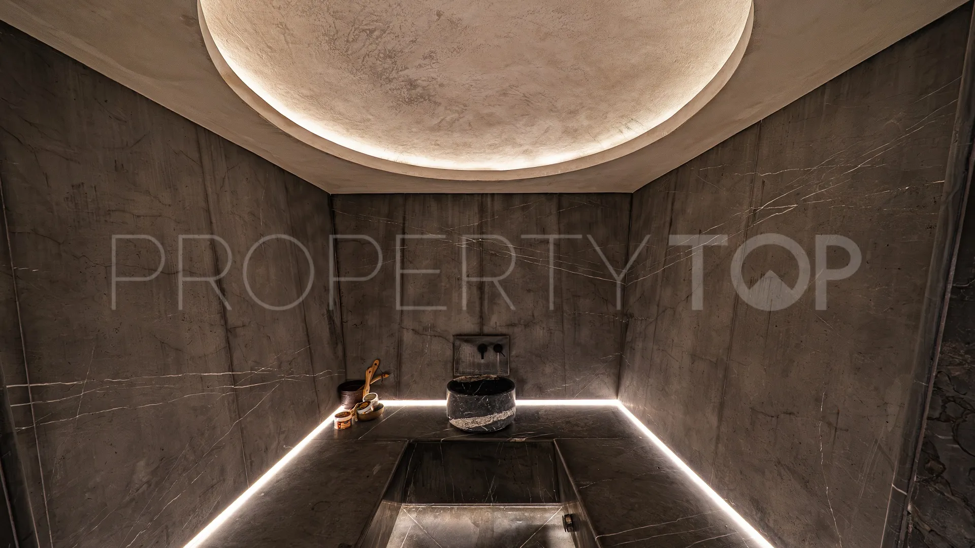 10 bedrooms Guadalmina Baja villa for sale