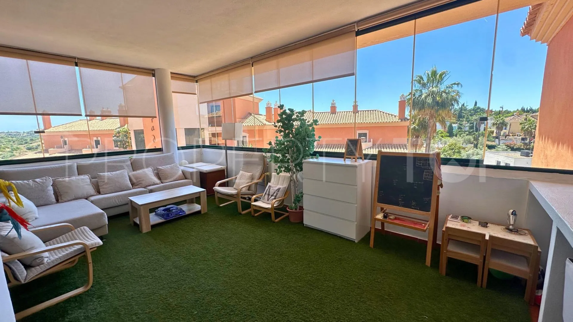 Elviria, apartamento en venta con 3 dormitorios