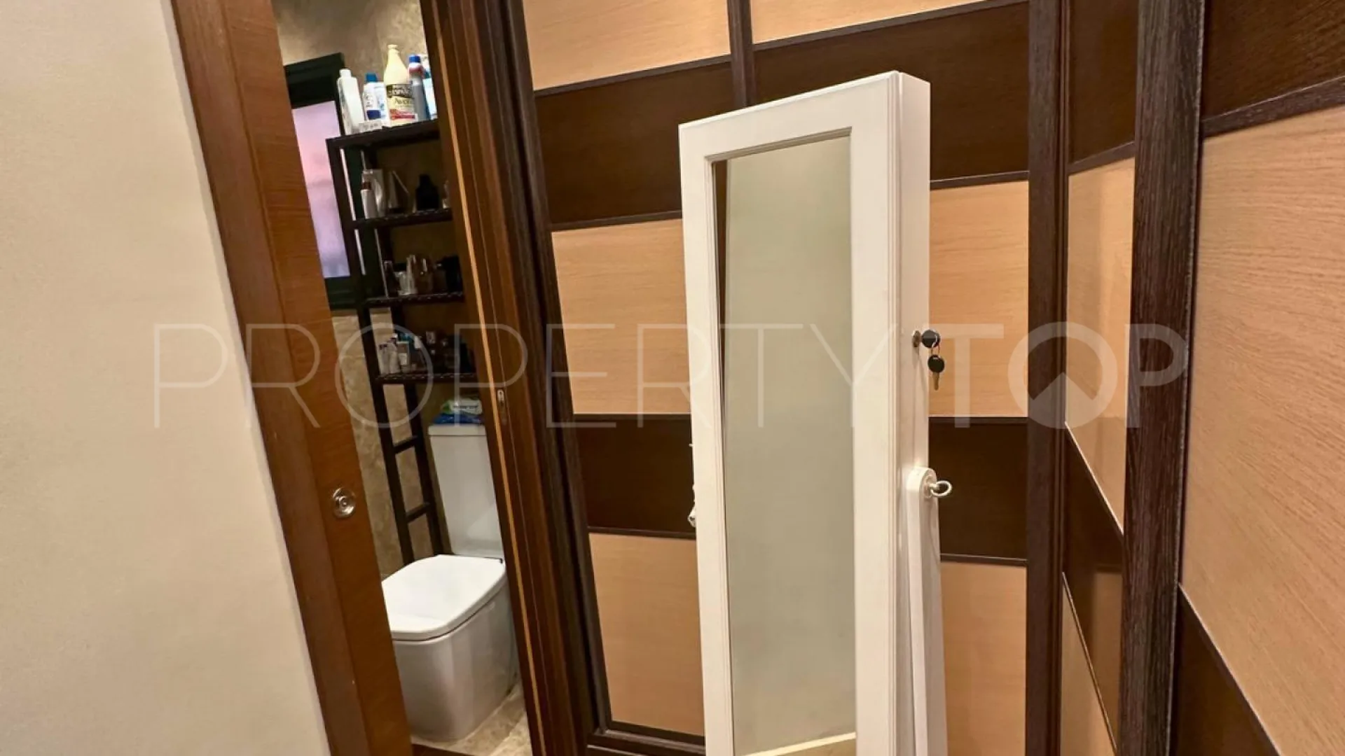 Elviria, apartamento en venta con 3 dormitorios