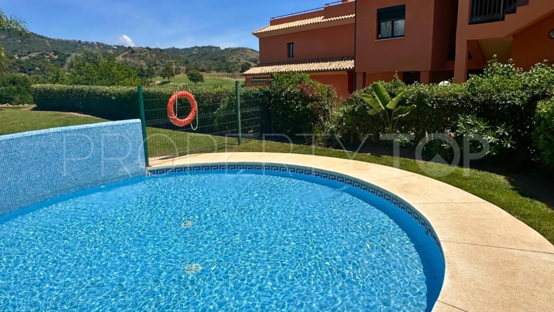Elviria, apartamento en venta con 3 dormitorios