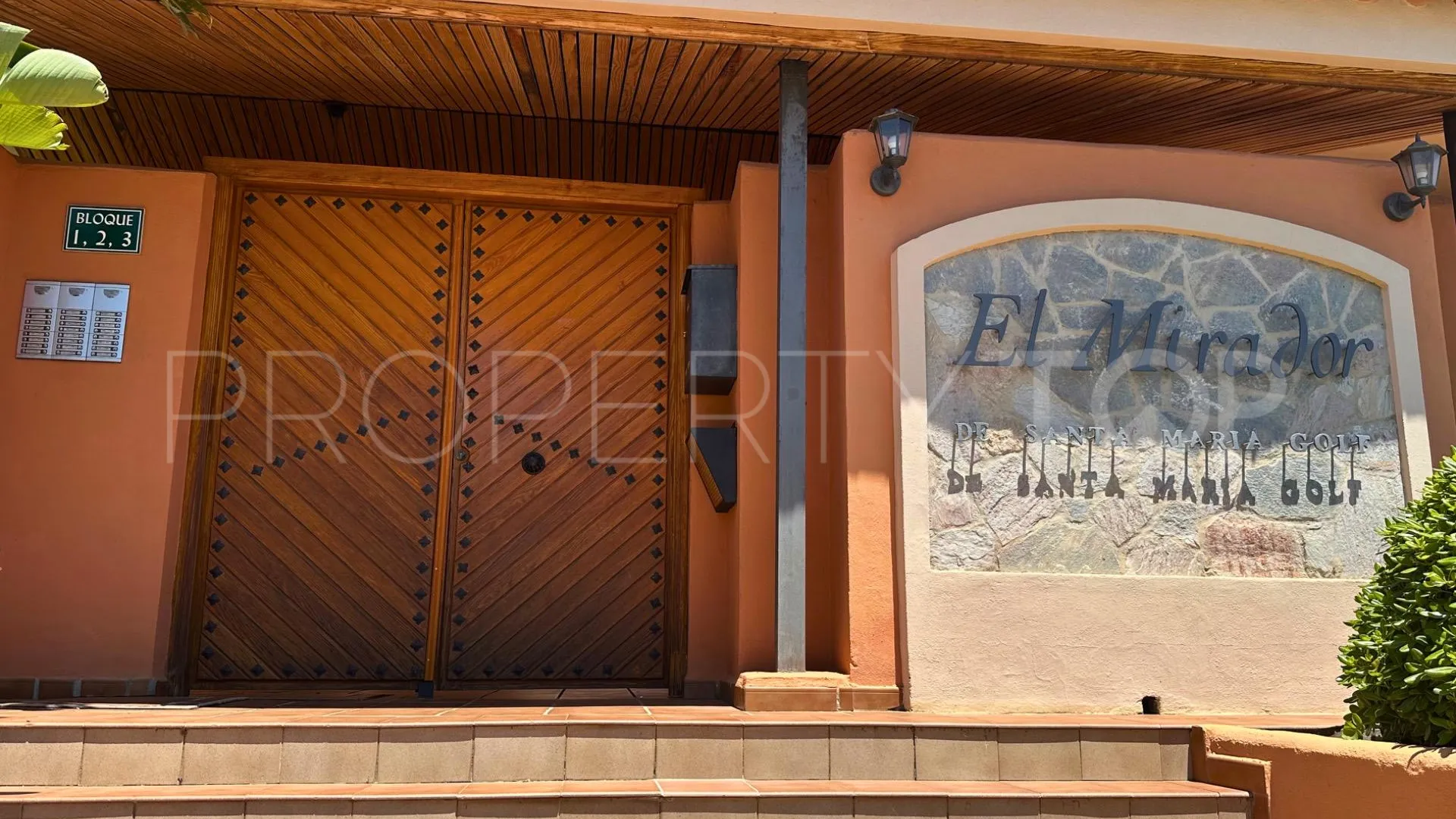 Elviria, apartamento en venta con 3 dormitorios