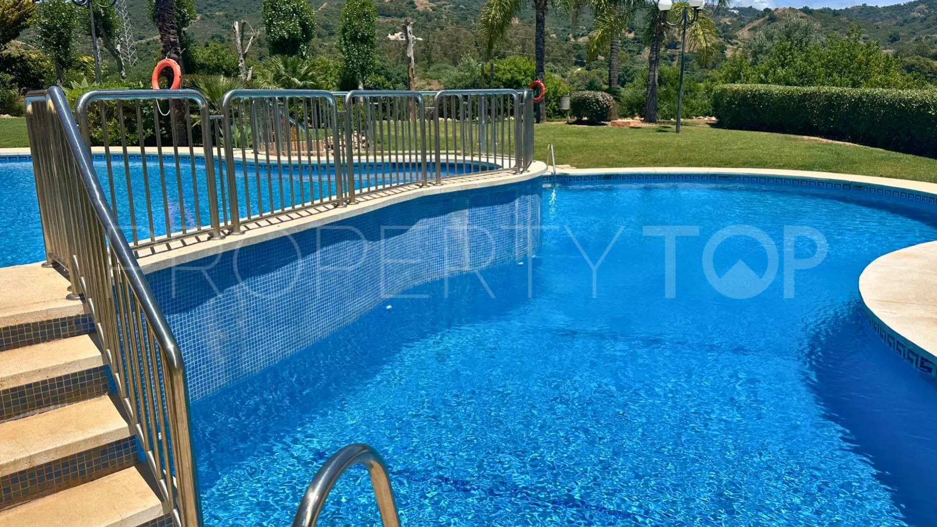 Elviria, apartamento en venta con 3 dormitorios