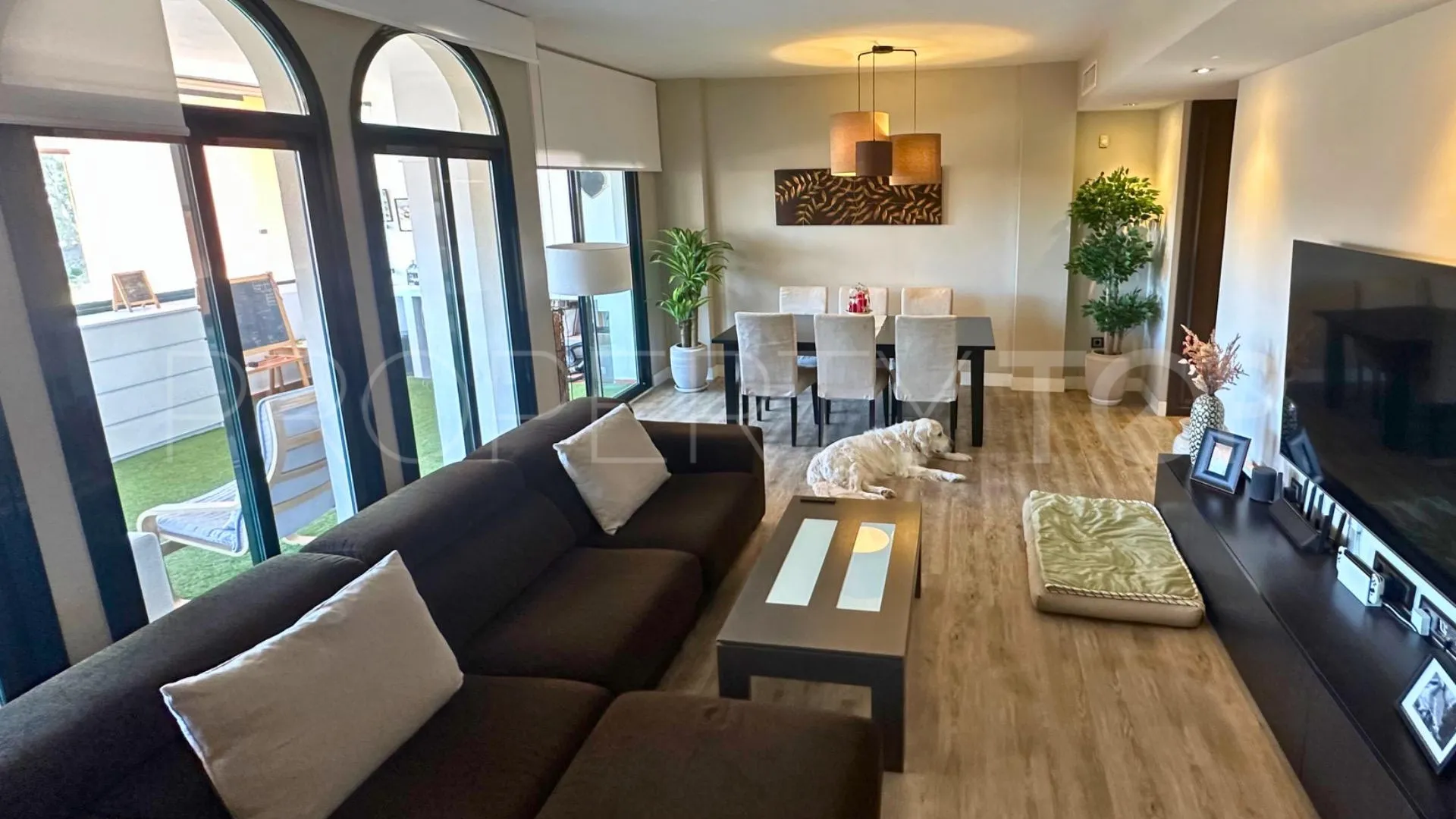 Elviria, apartamento en venta con 3 dormitorios