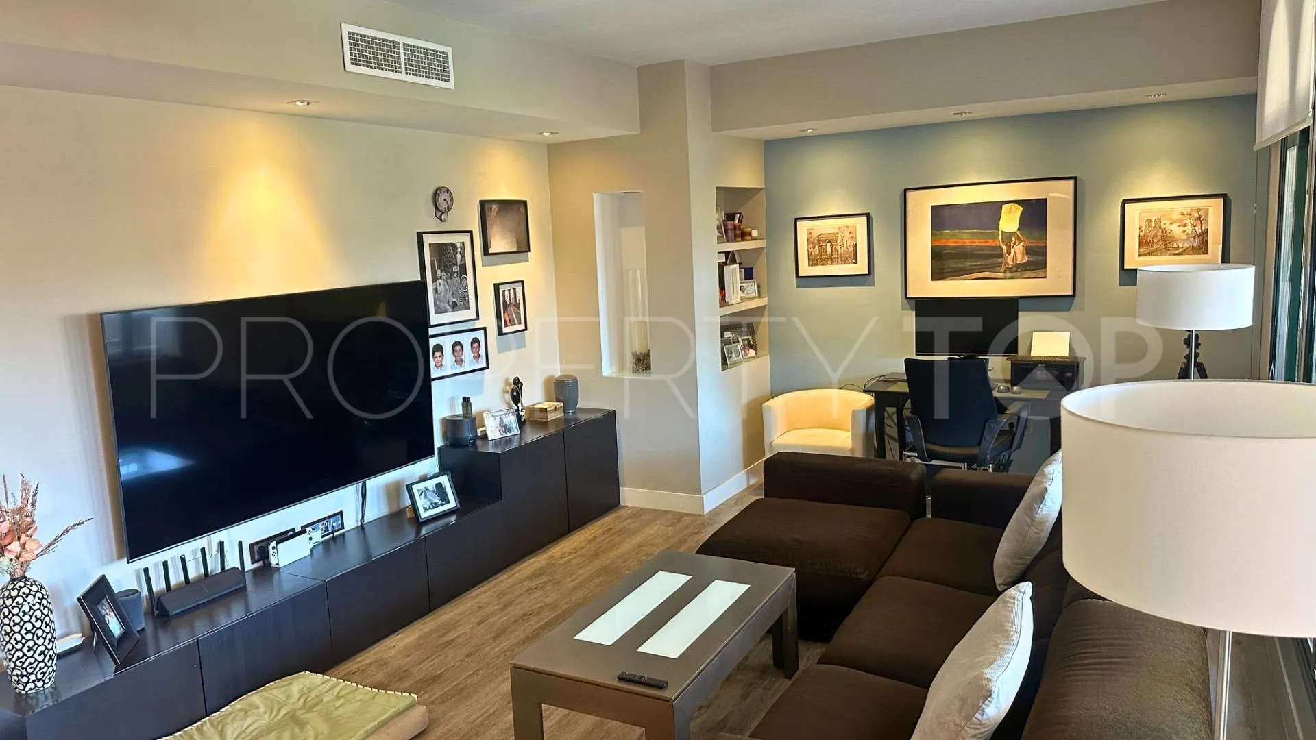 Elviria, apartamento en venta con 3 dormitorios