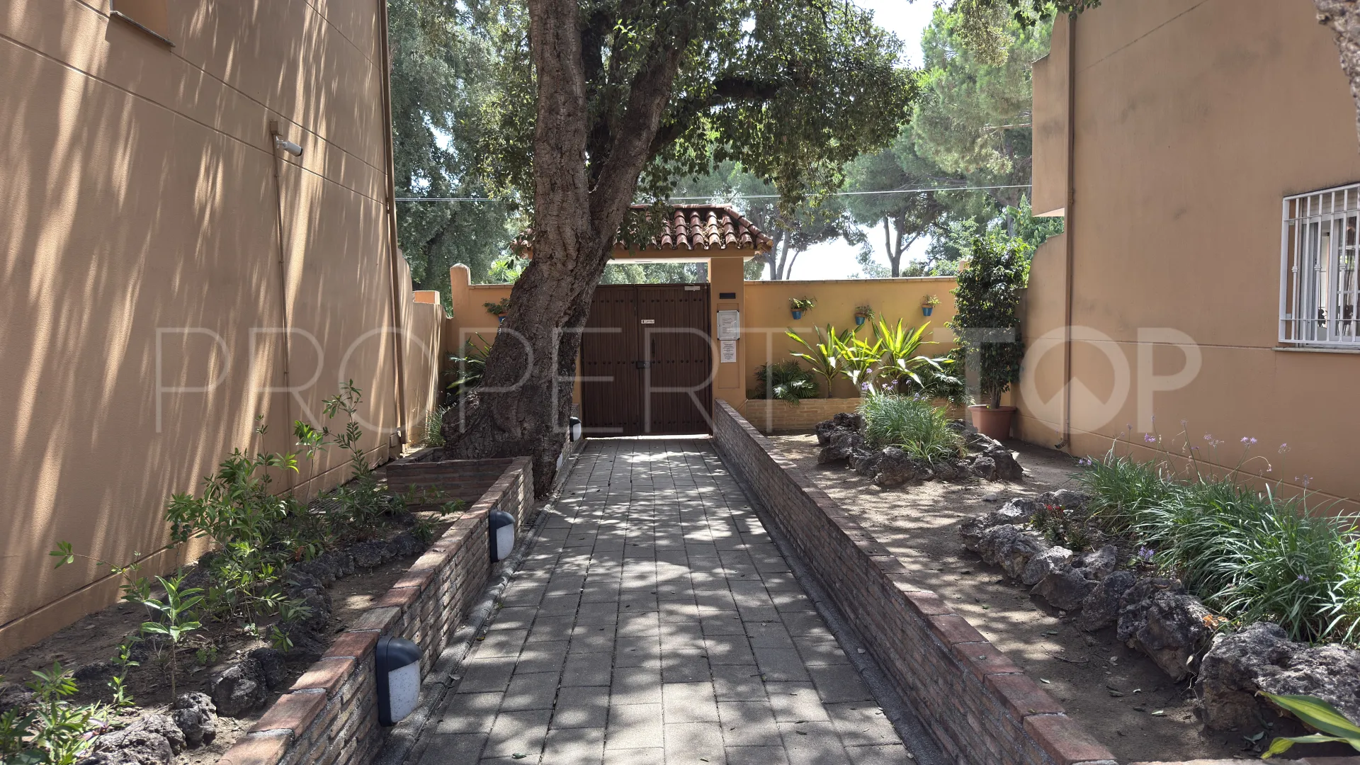 For sale Elviria Playa town house with 3 bedrooms