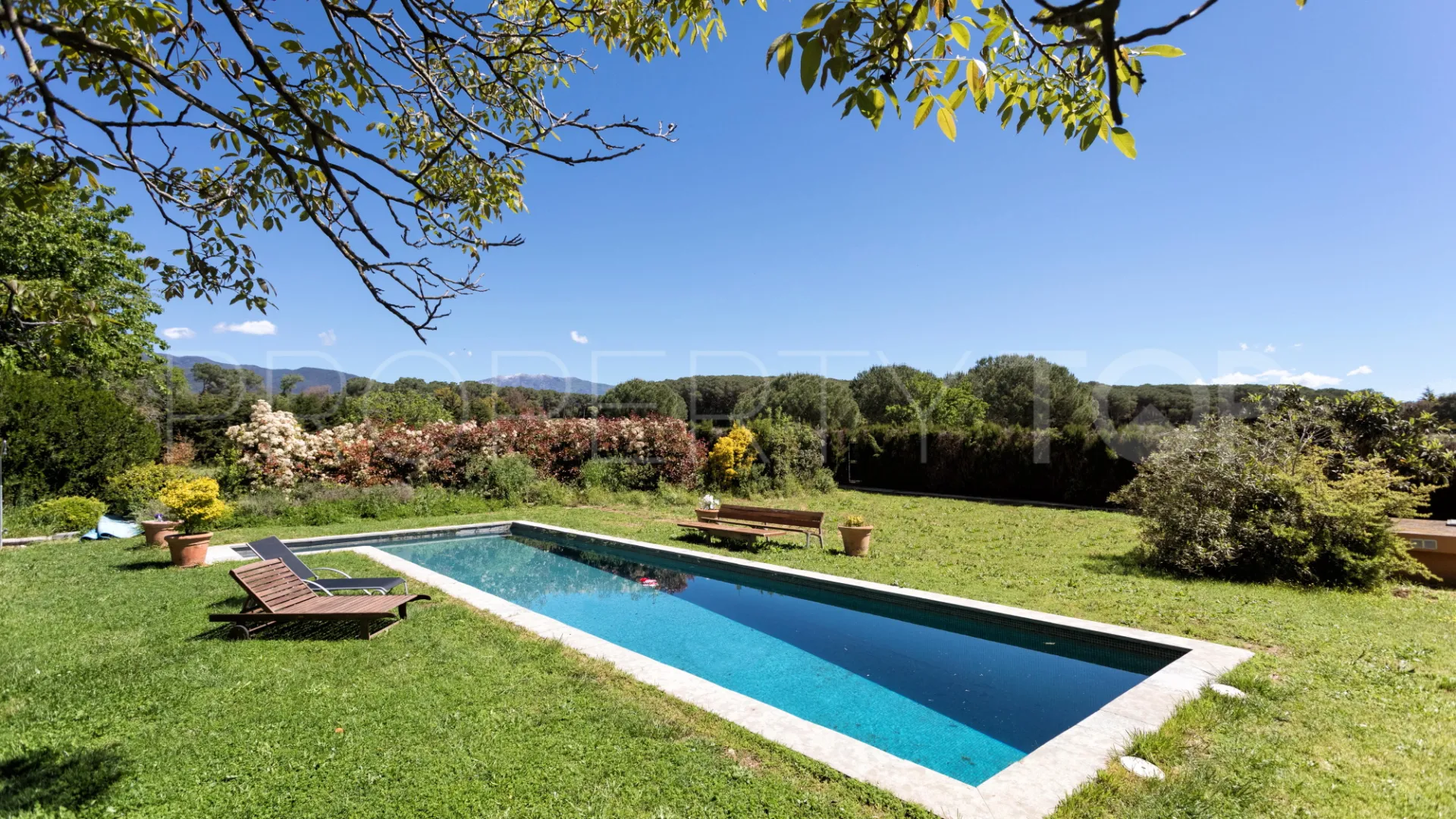 Buy estate in Cardedeu