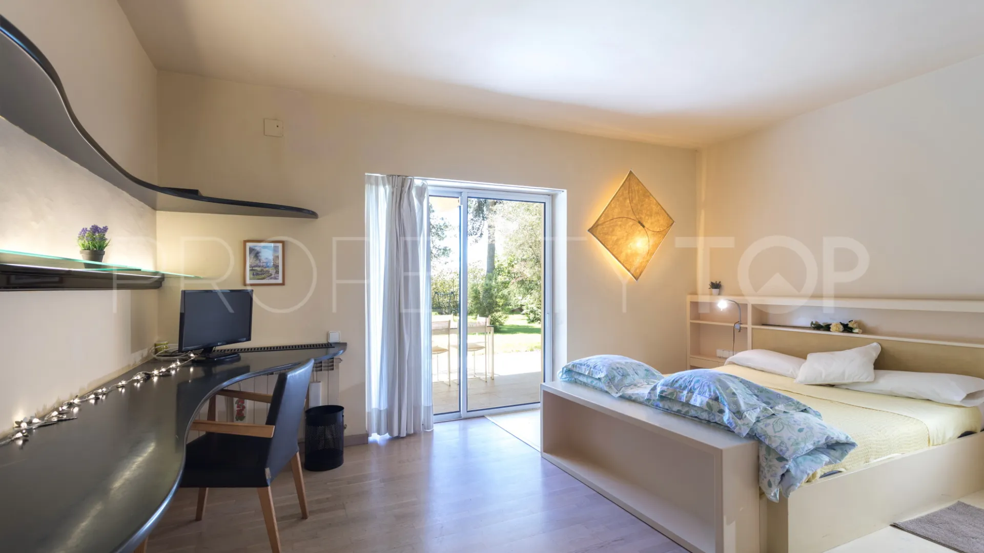 Buy estate in Cardedeu