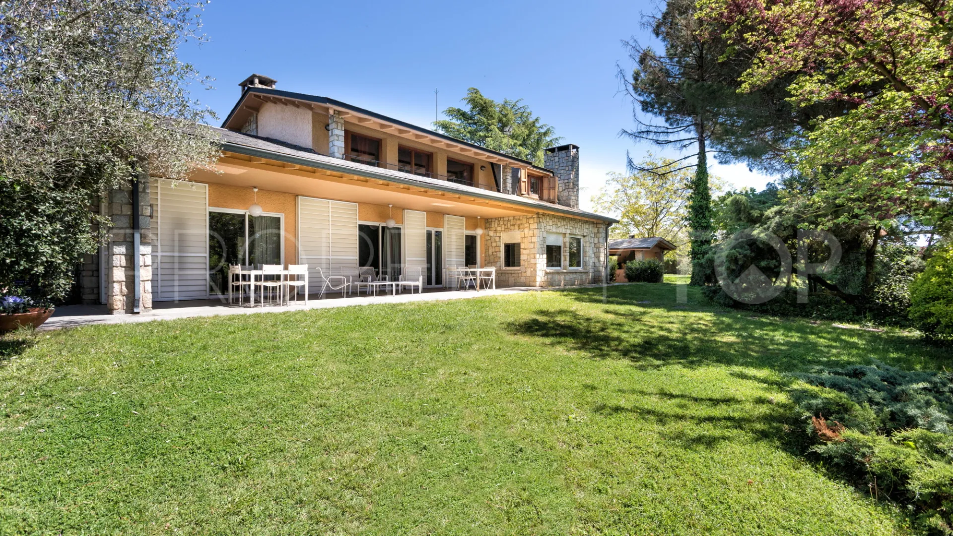 Buy estate in Cardedeu