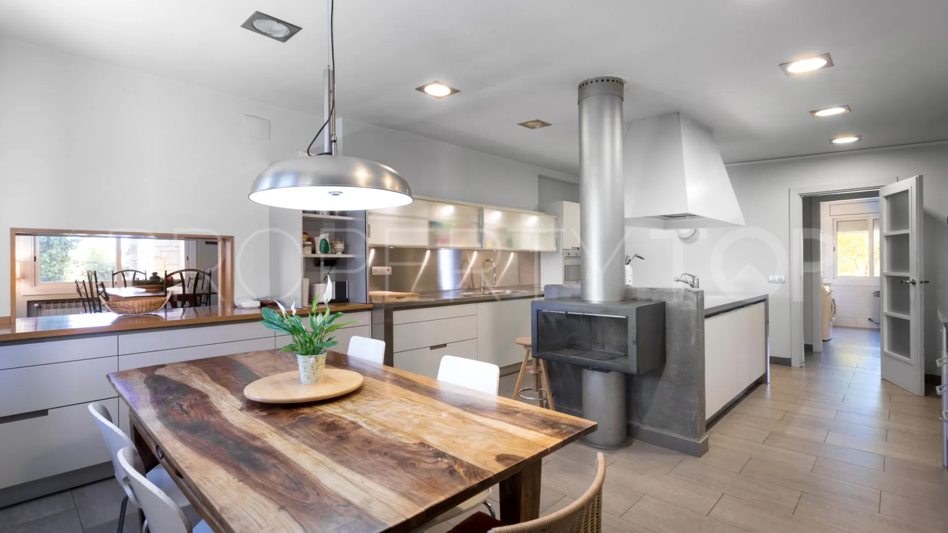 Buy estate in Cardedeu