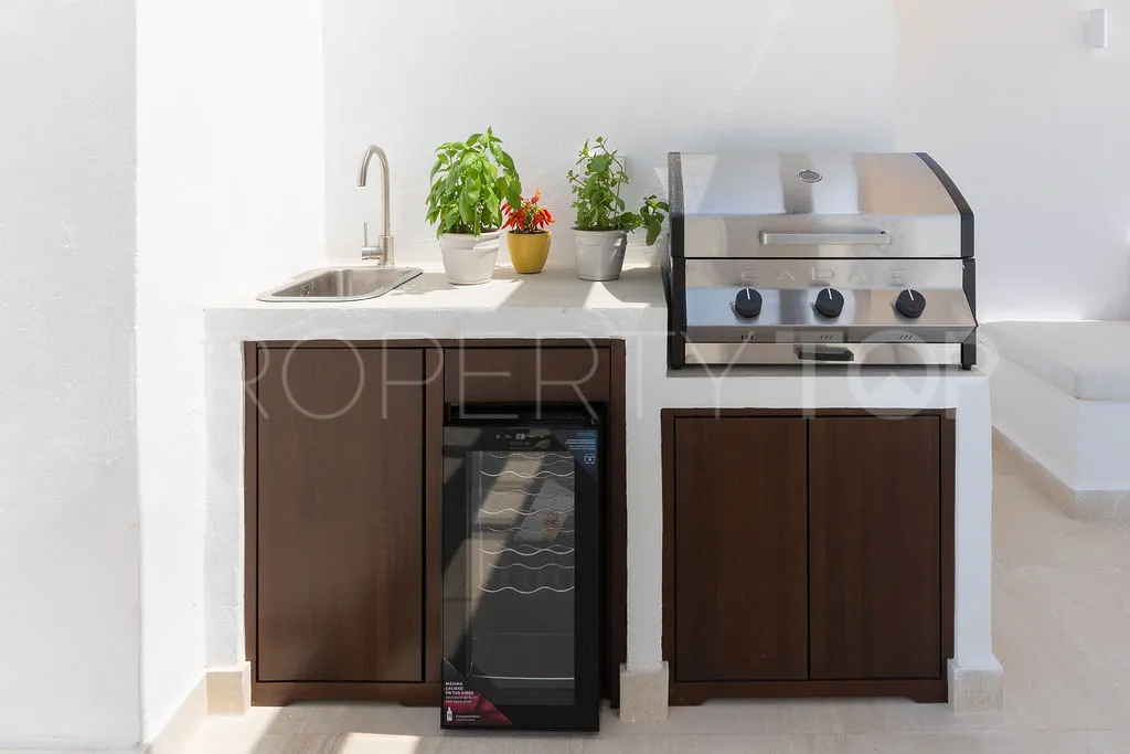 Buy 3 bedrooms penthouse in La Quinta