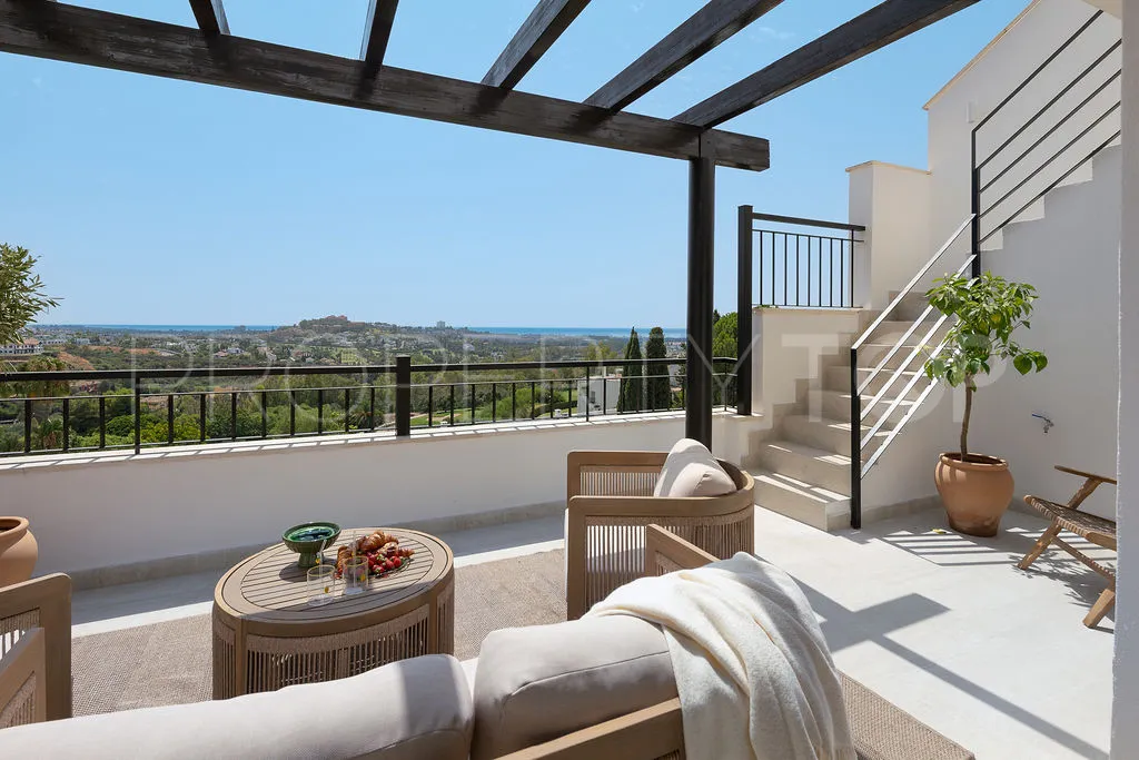 Buy 3 bedrooms penthouse in La Quinta