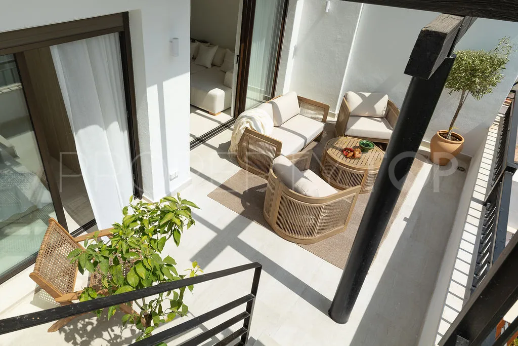 Buy 3 bedrooms penthouse in La Quinta
