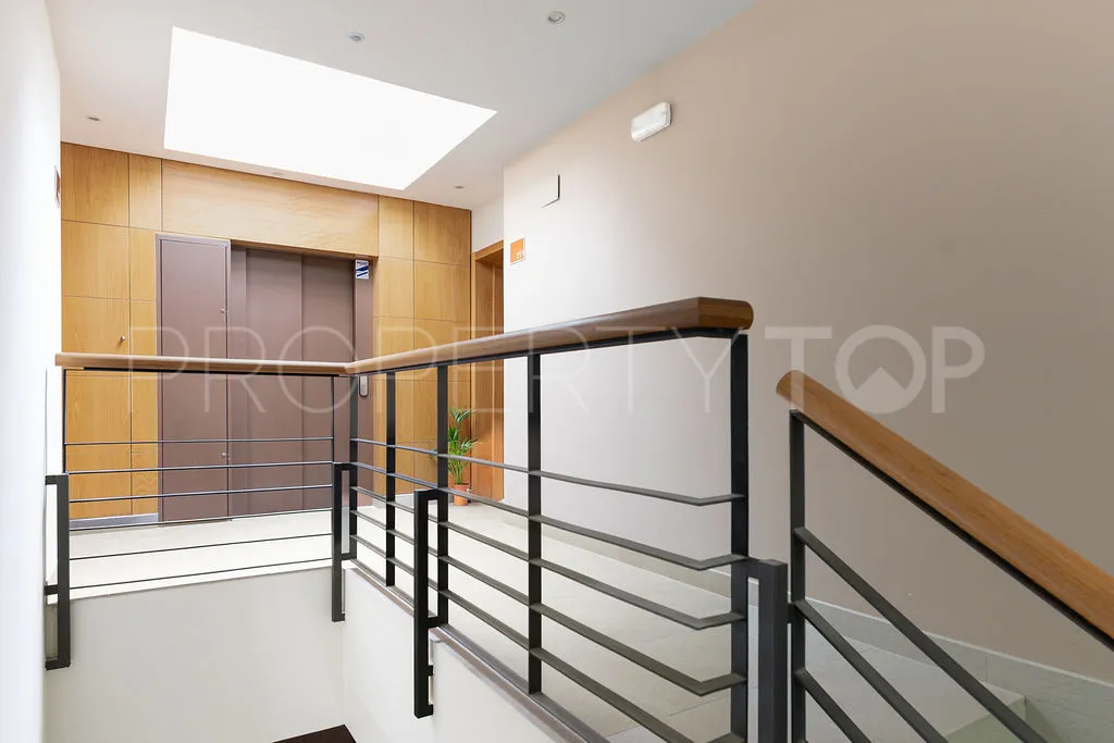 Buy 3 bedrooms penthouse in La Quinta